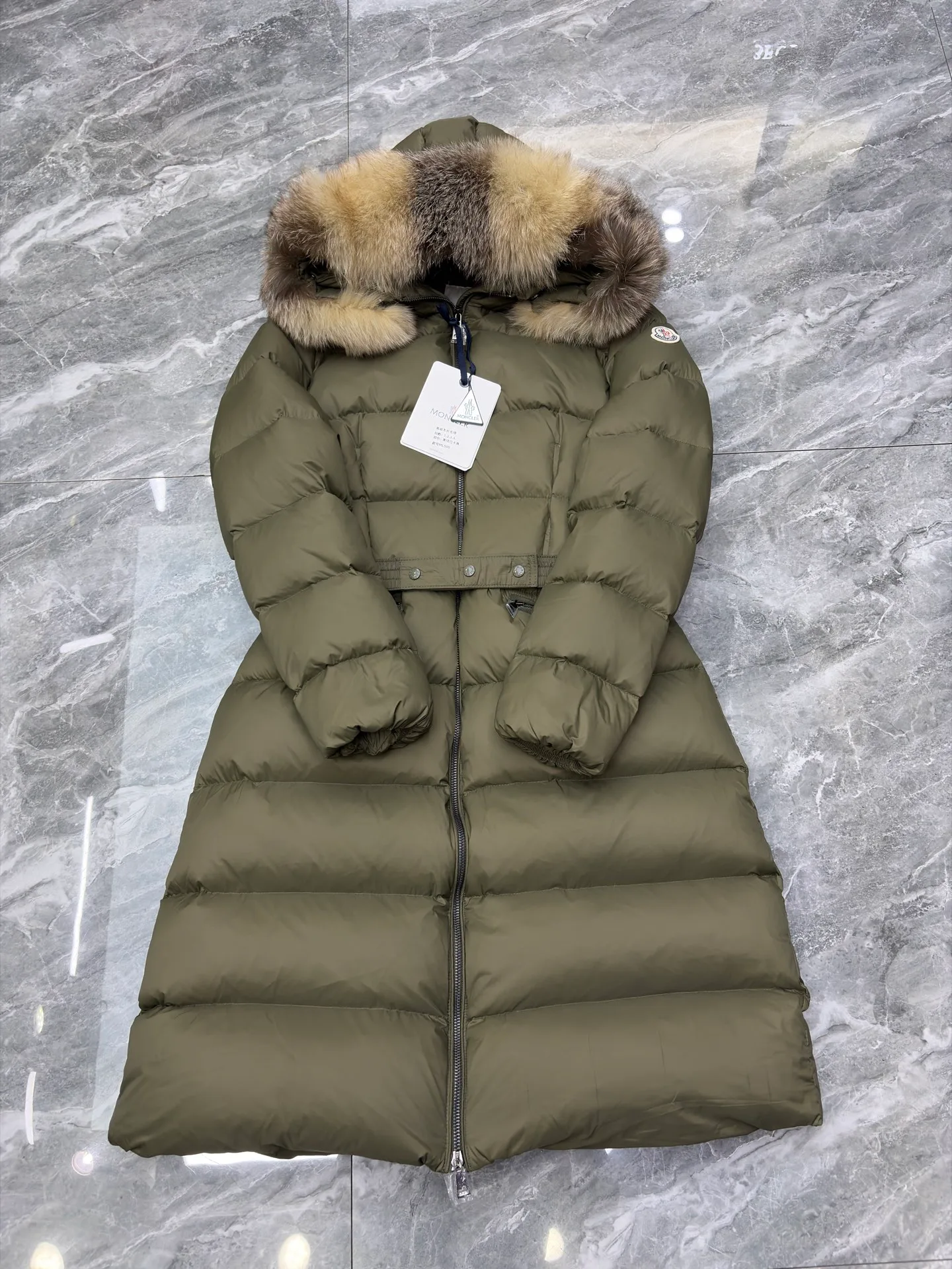 Women's Jackets And Down Jackets MONCLER 17801590