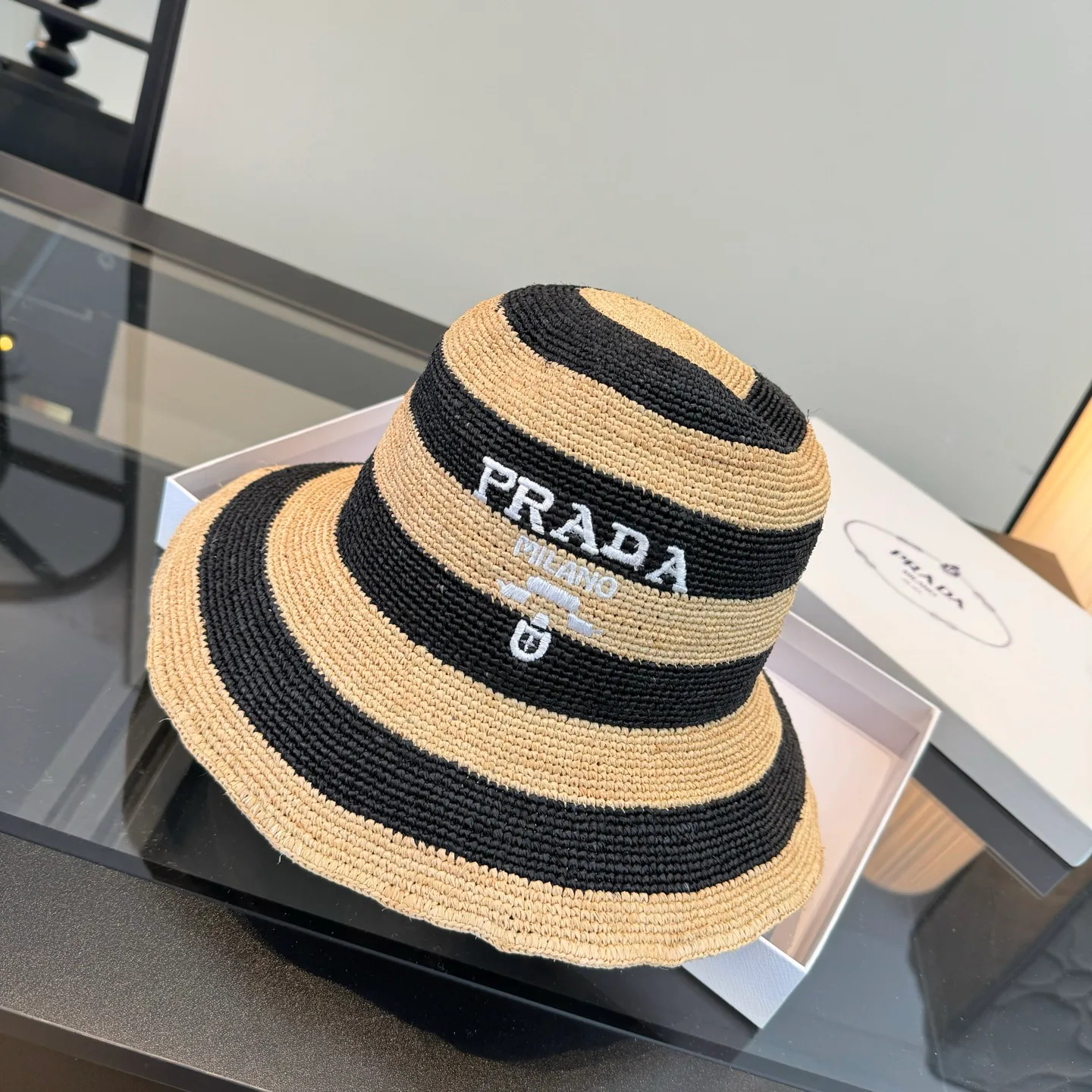 Hats PRADA 17350065