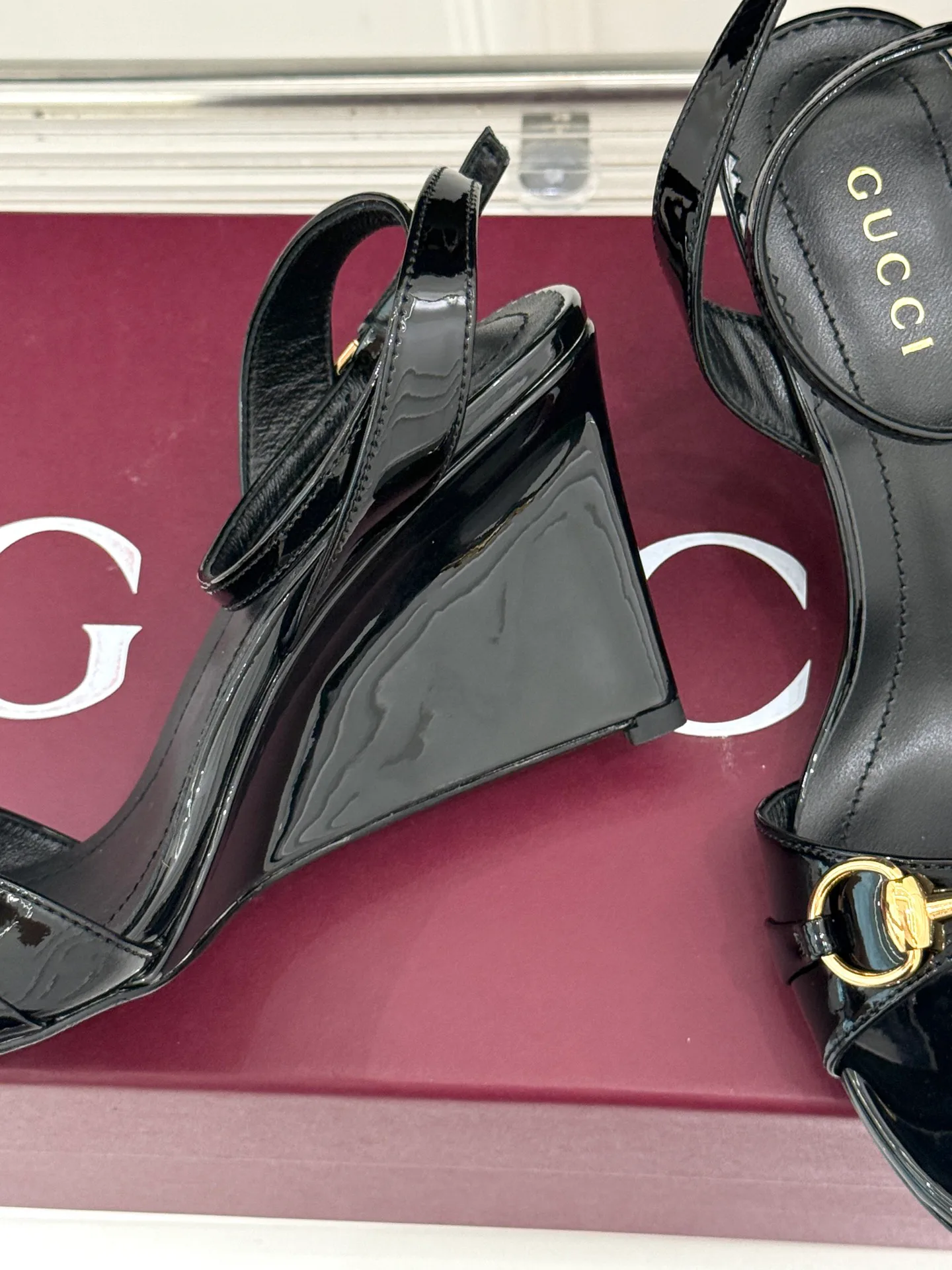 Women's Open-Toe Sandals GUCCI 17856184
