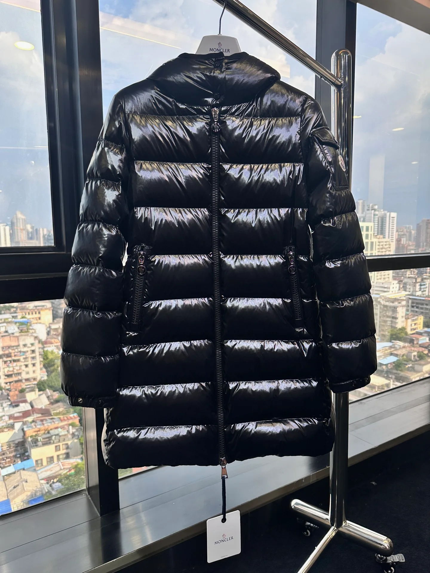 Women's Jackets And Down Jackets MONCLER 18508601