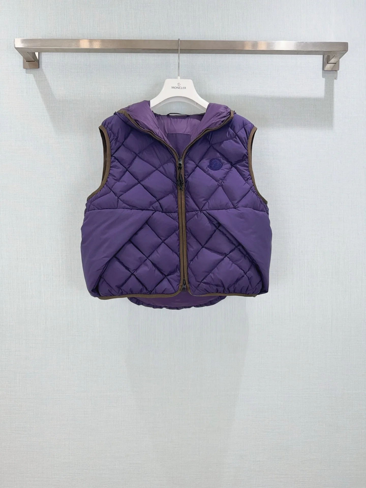 Women's Vests MONCLER 18474159