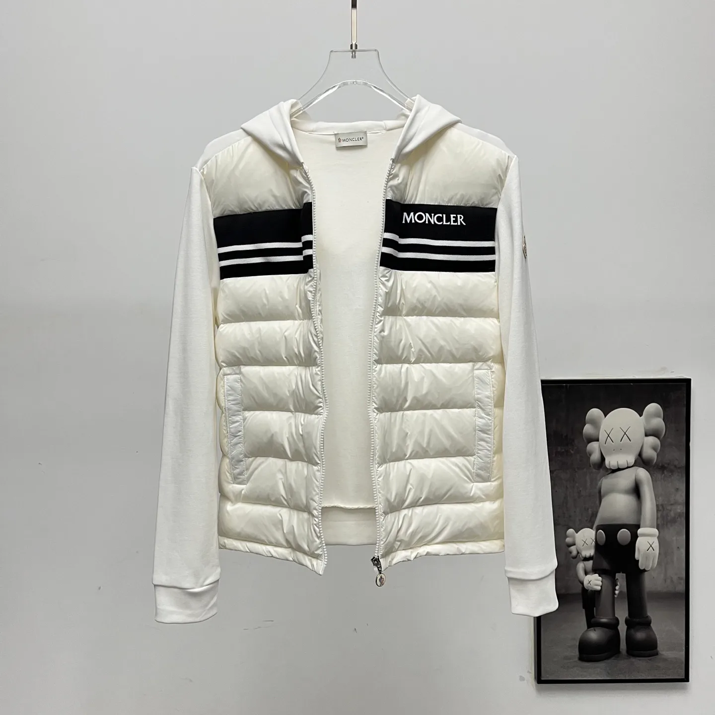Куртки И Пуховики Мужские Moncler 18645337