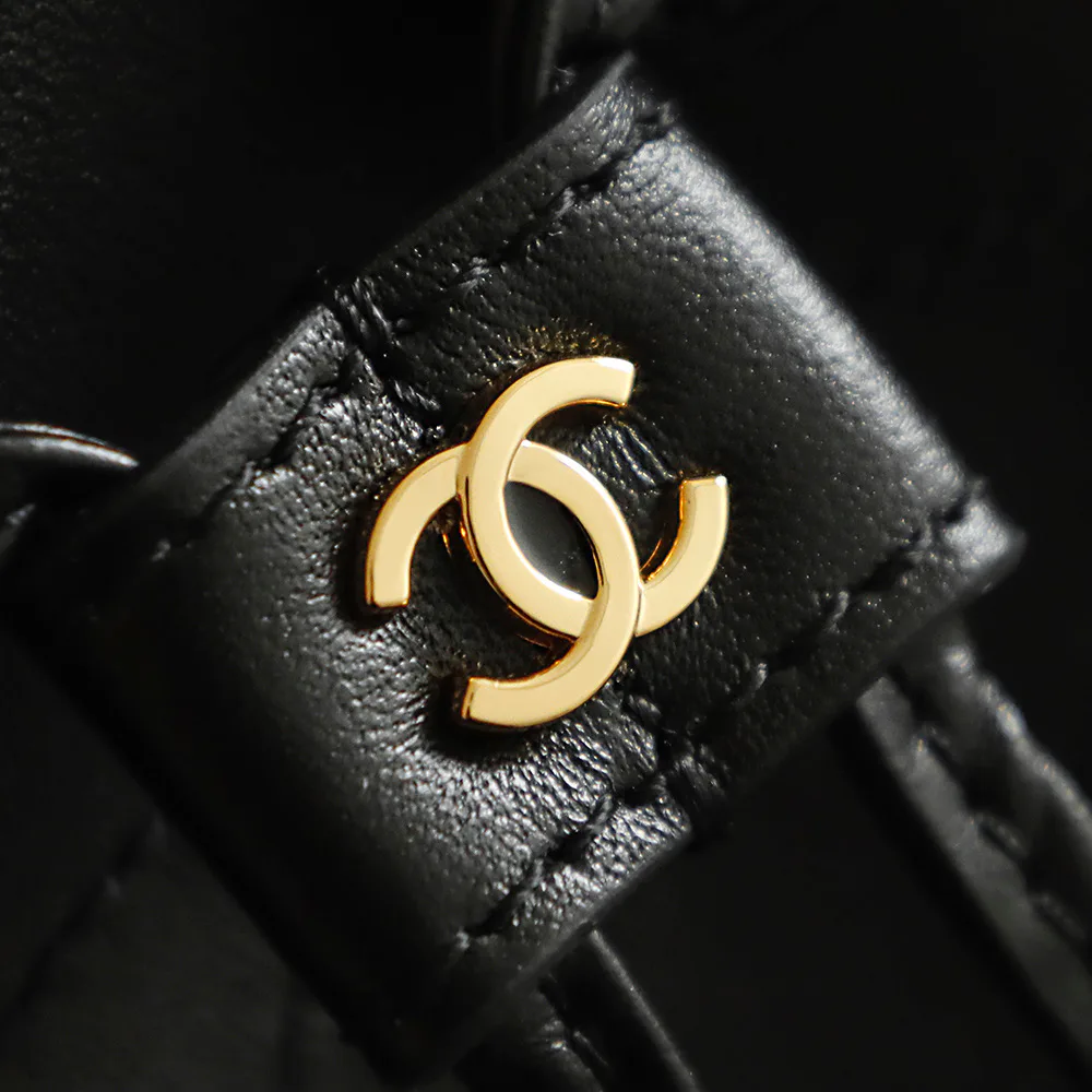 Women's Classic Handbags CHANEL 18147680