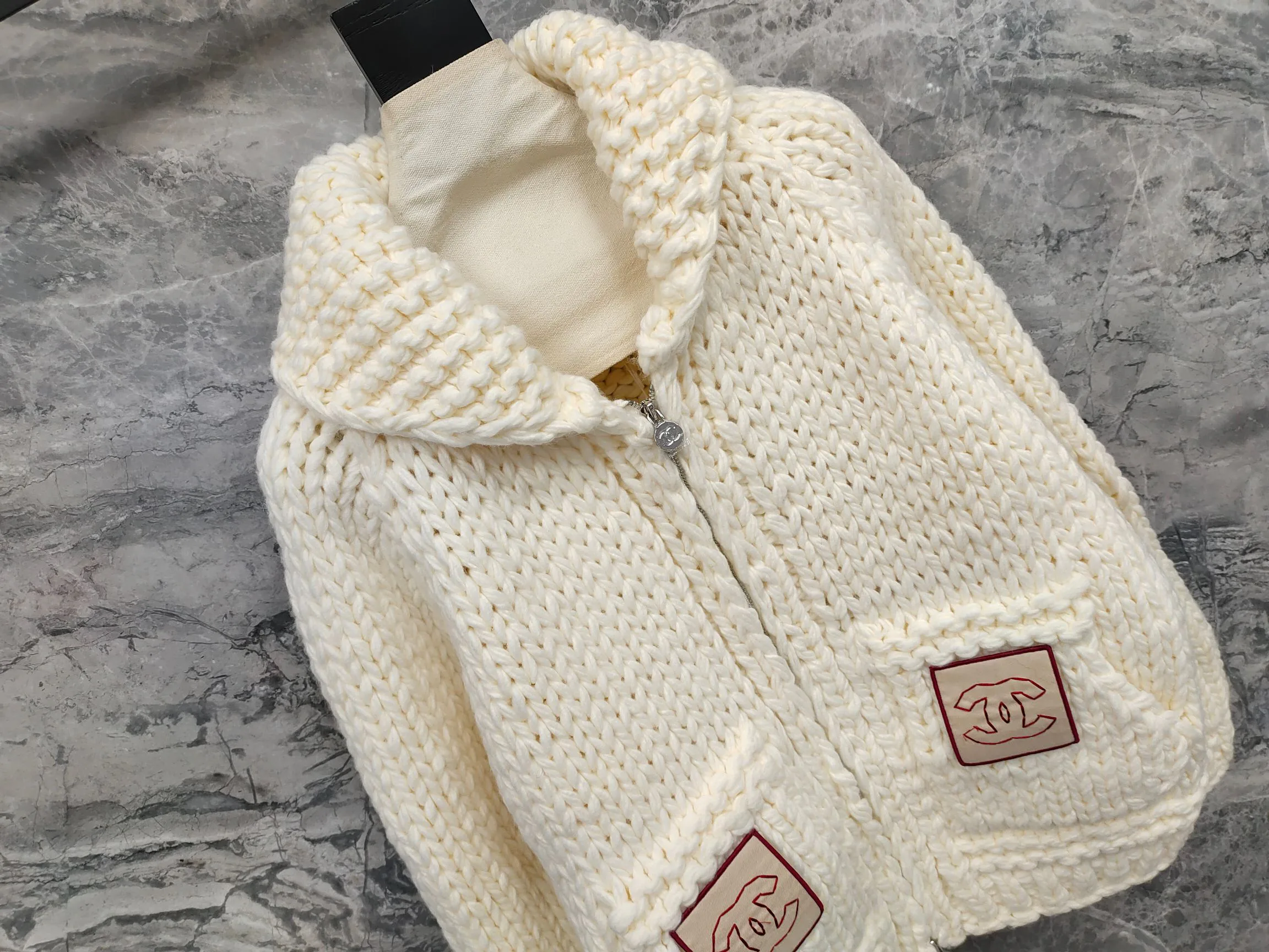 Women's Jumpers And Sweaters CHANEL 18211761