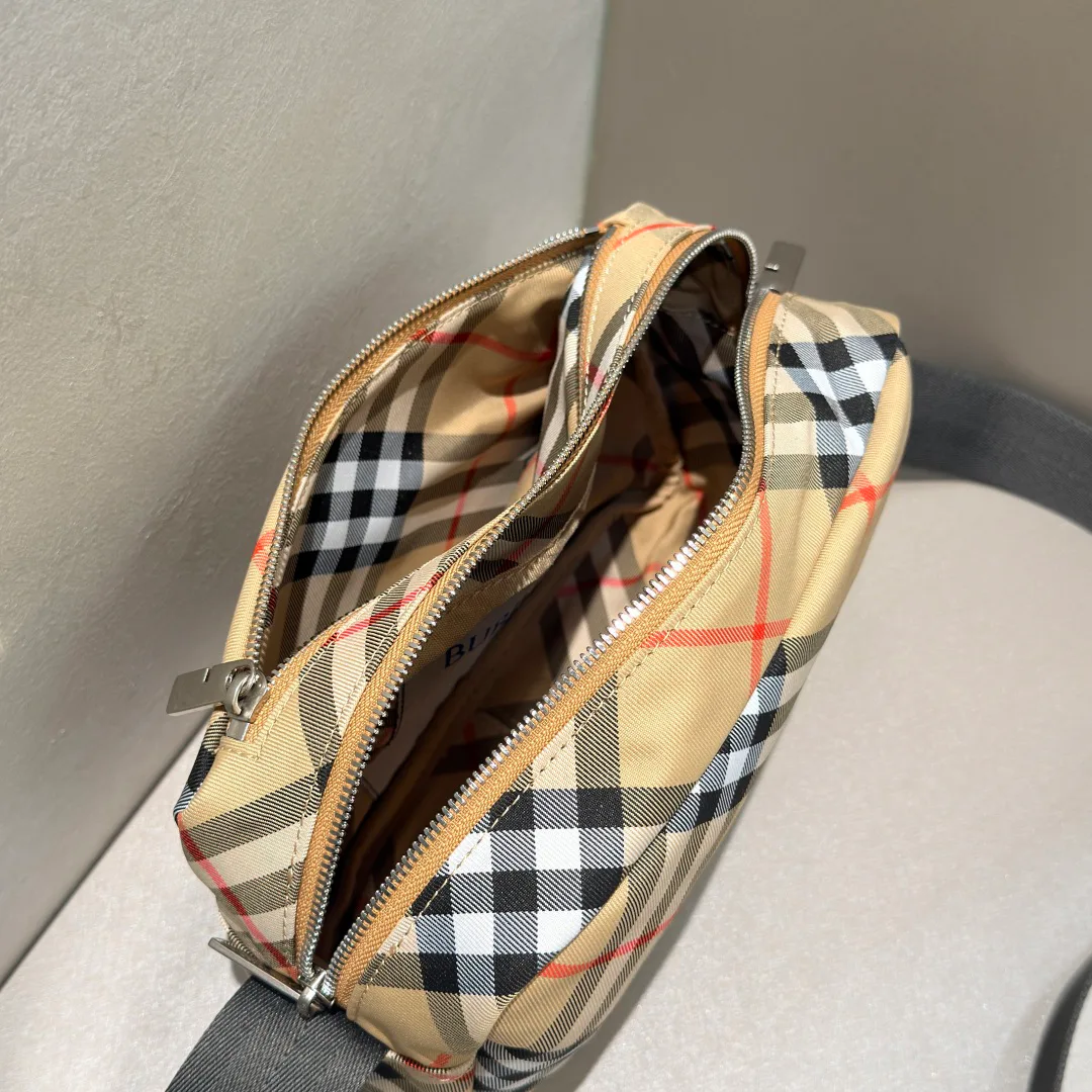 Women's Shoulder Bags BURBERRY 17949137