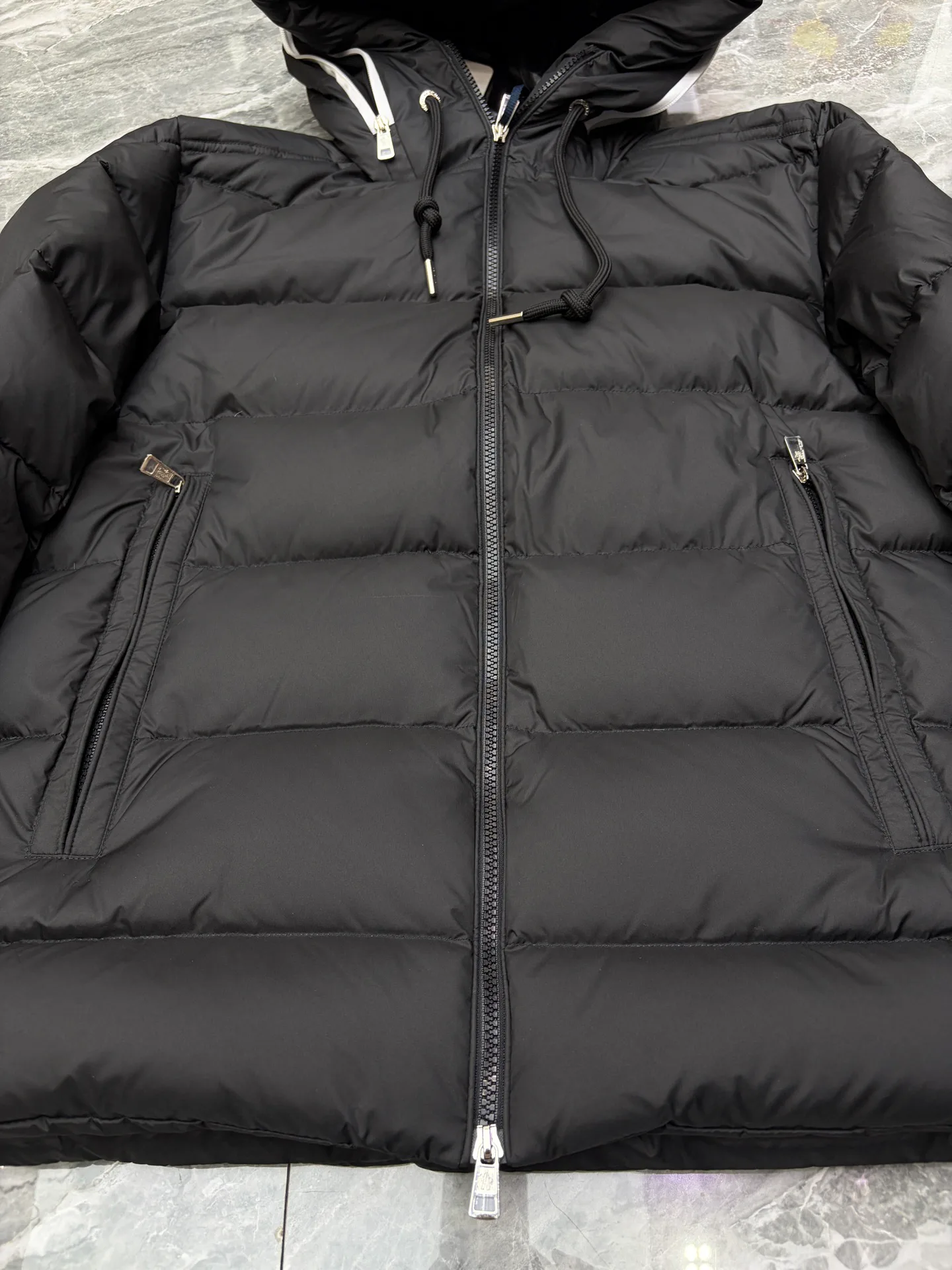 Women's Jackets And Down Jackets MONCLER 17568682
