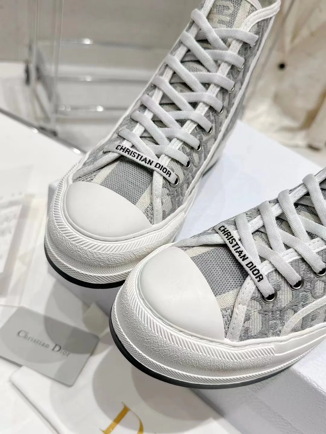 Women's Sneakers CHRISTIAN DIOR 18311532