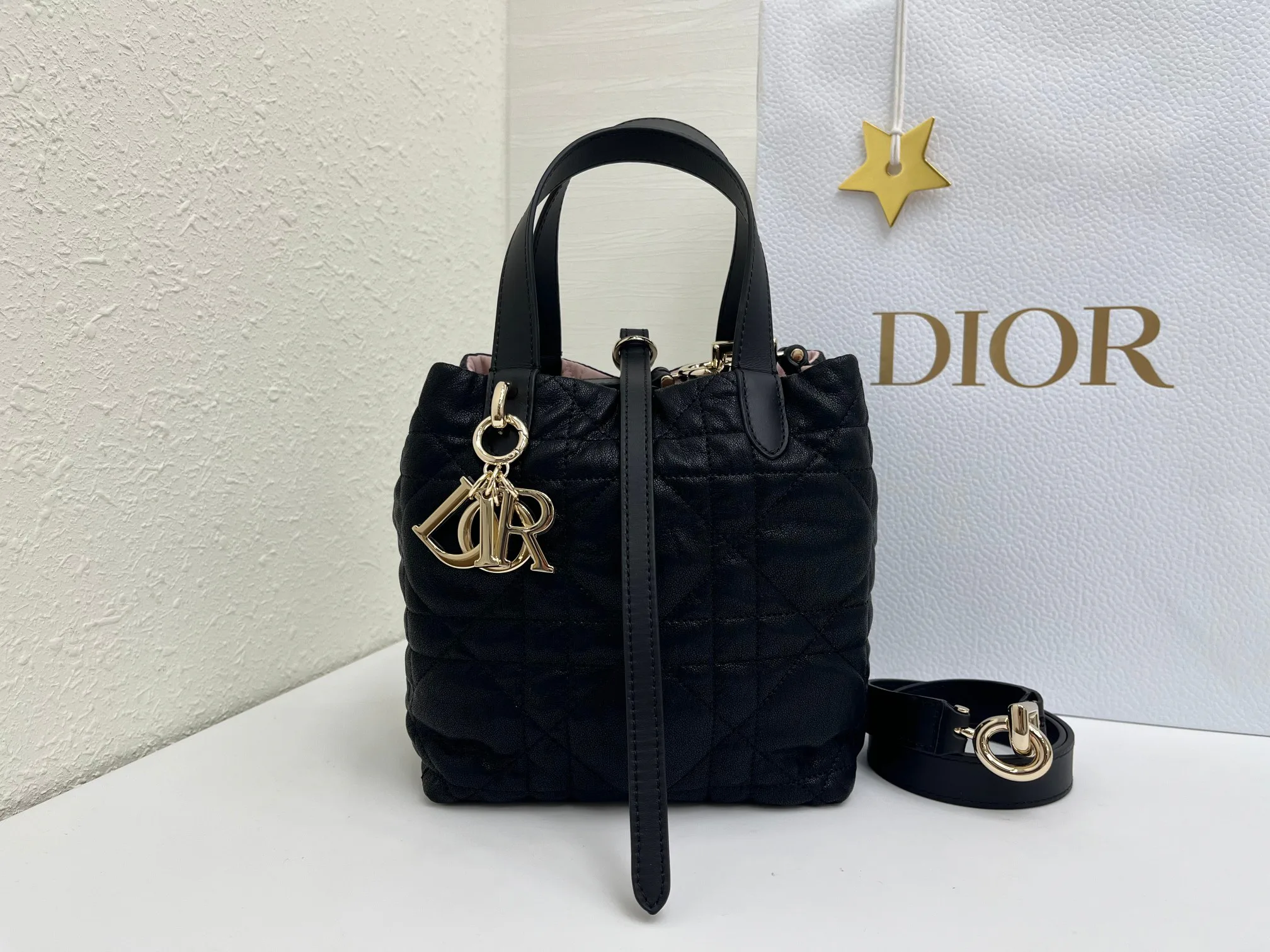 Women's Classic Handbags CHRISTIAN DIOR 17345160