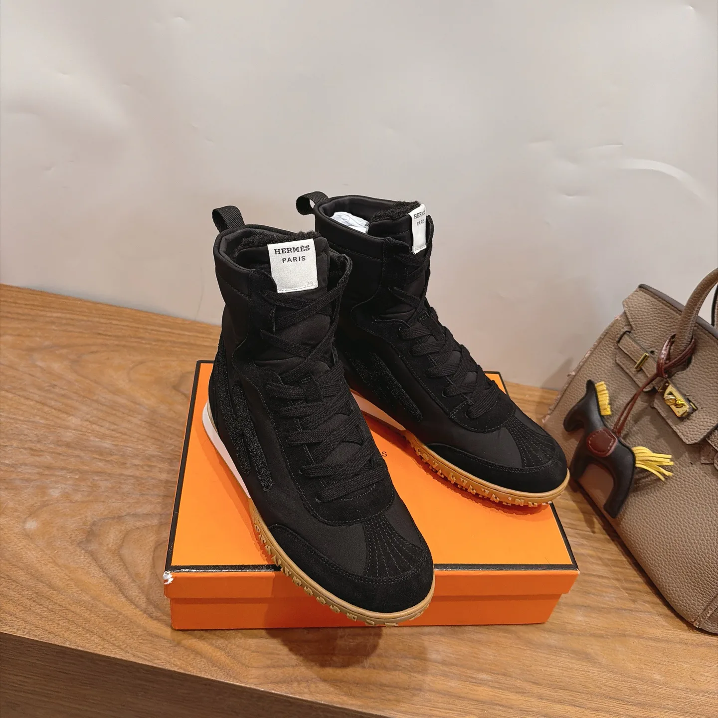 Women's Sneakers HERMES 17935235