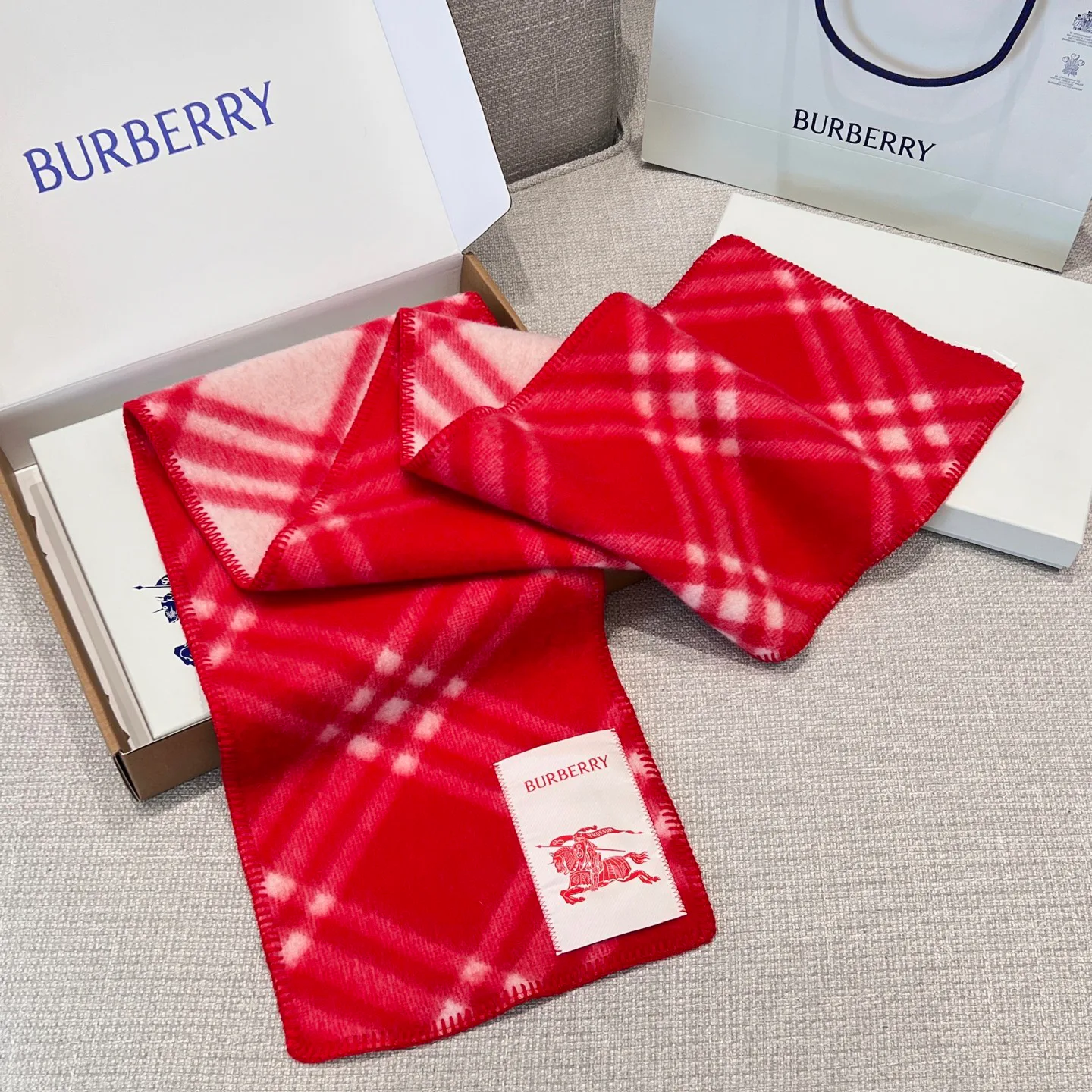 Scarves BURBERRY 17945203