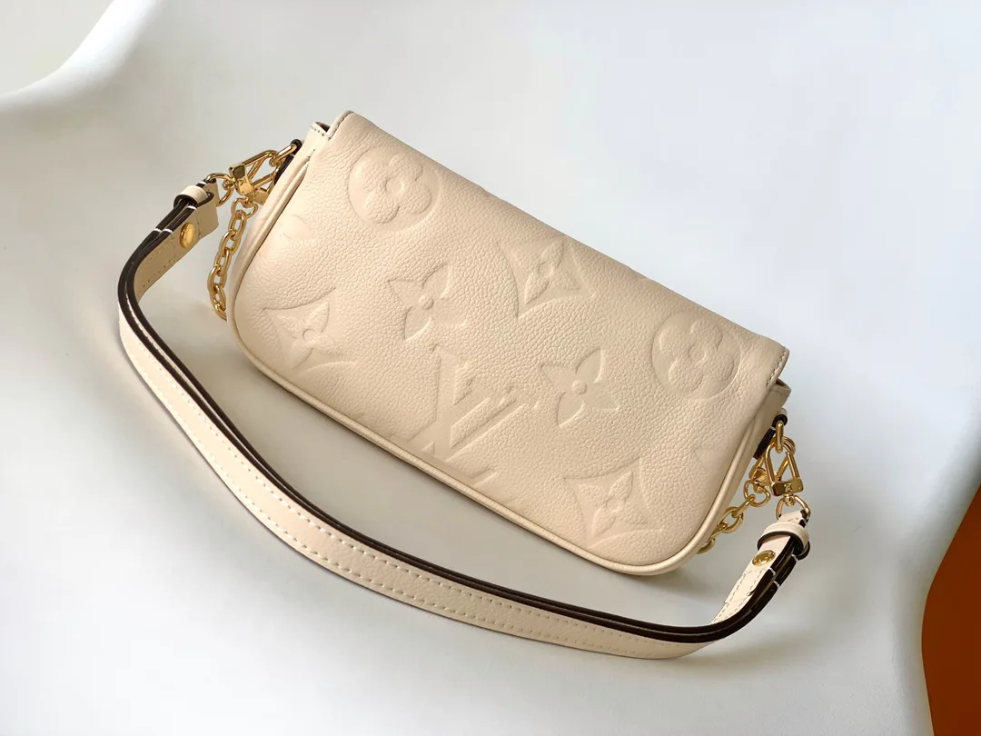 Women's Classic Handbags LOUIS VUITTON 17949184