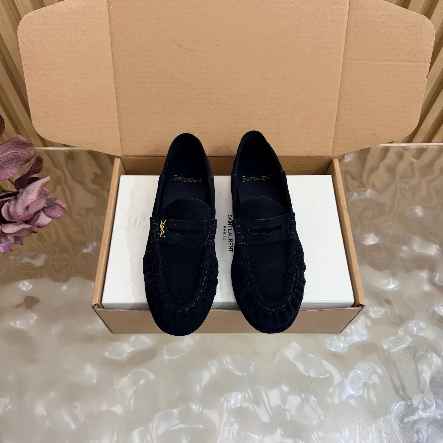 Women's Loafers And Moccasins SAINT LAURENT 17926443