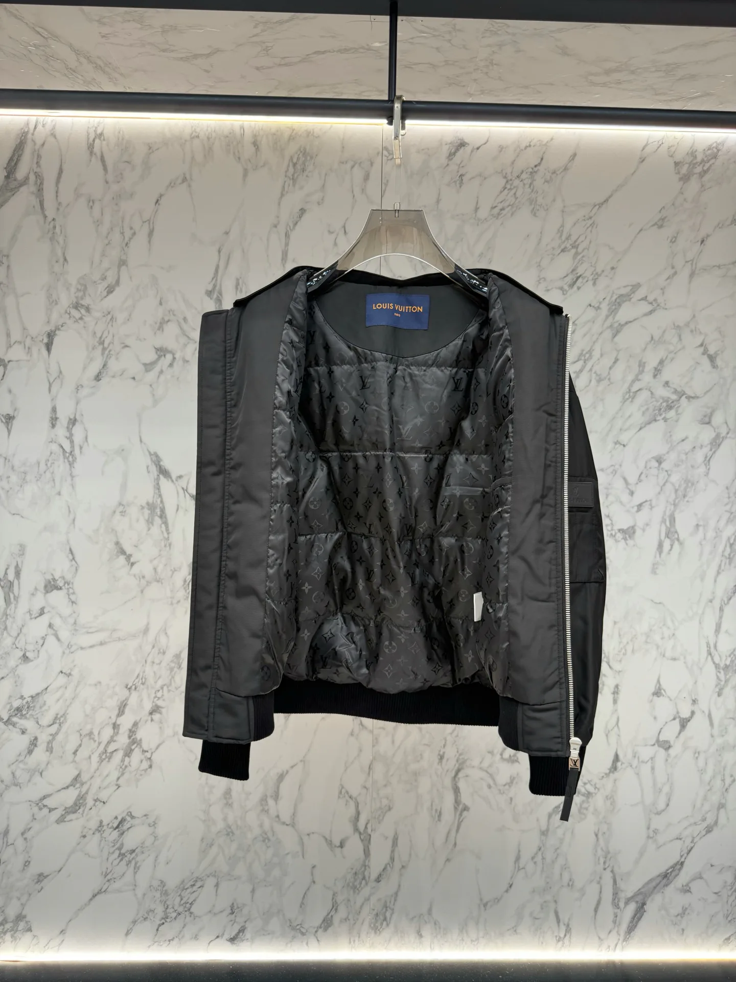 Men's Jackets And Down Jackets LOUIS VUITTON 18175015