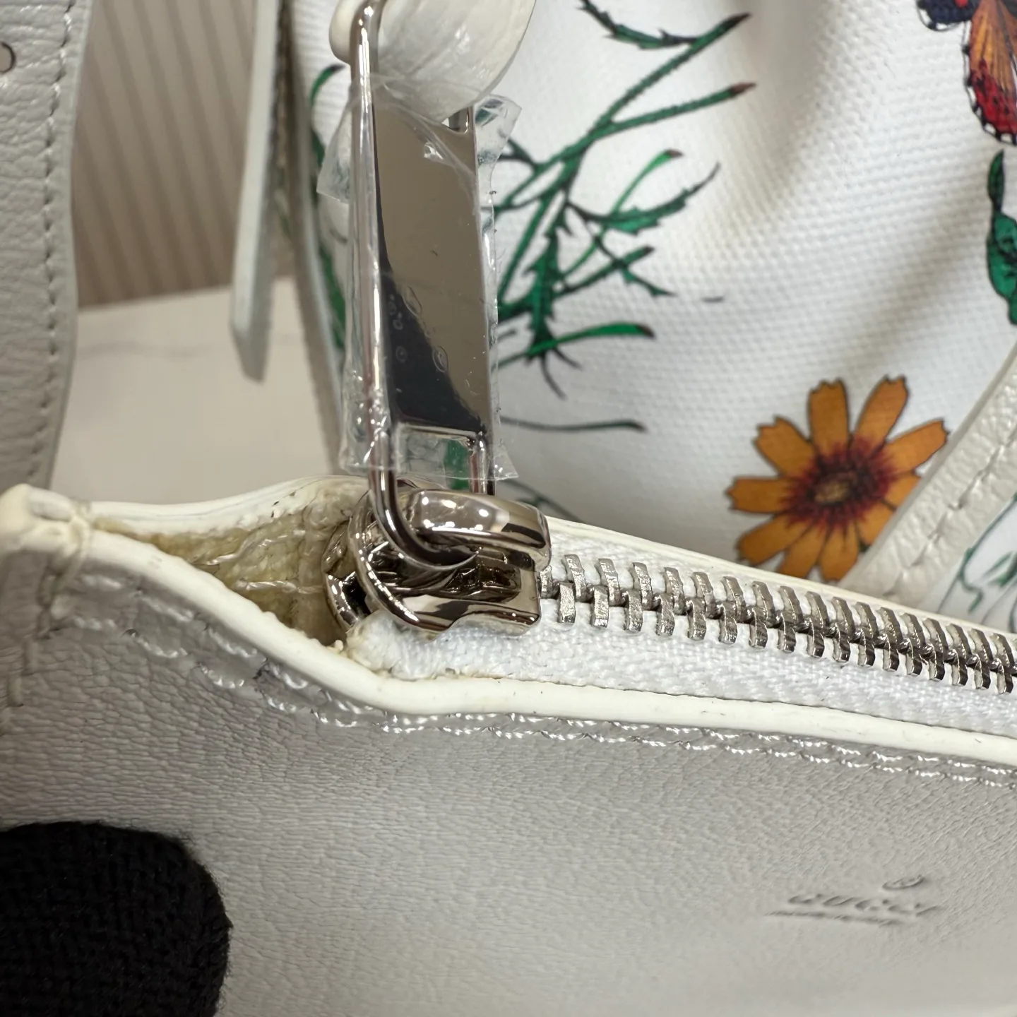 Women's Classic Handbags GUCCI 18156481