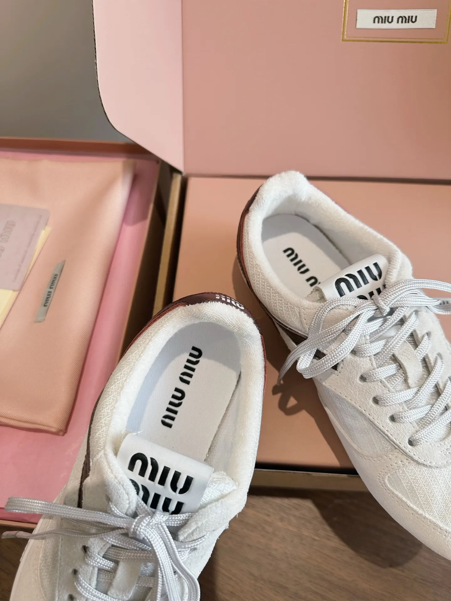 Women's Sneakers MIU MIU 18444019