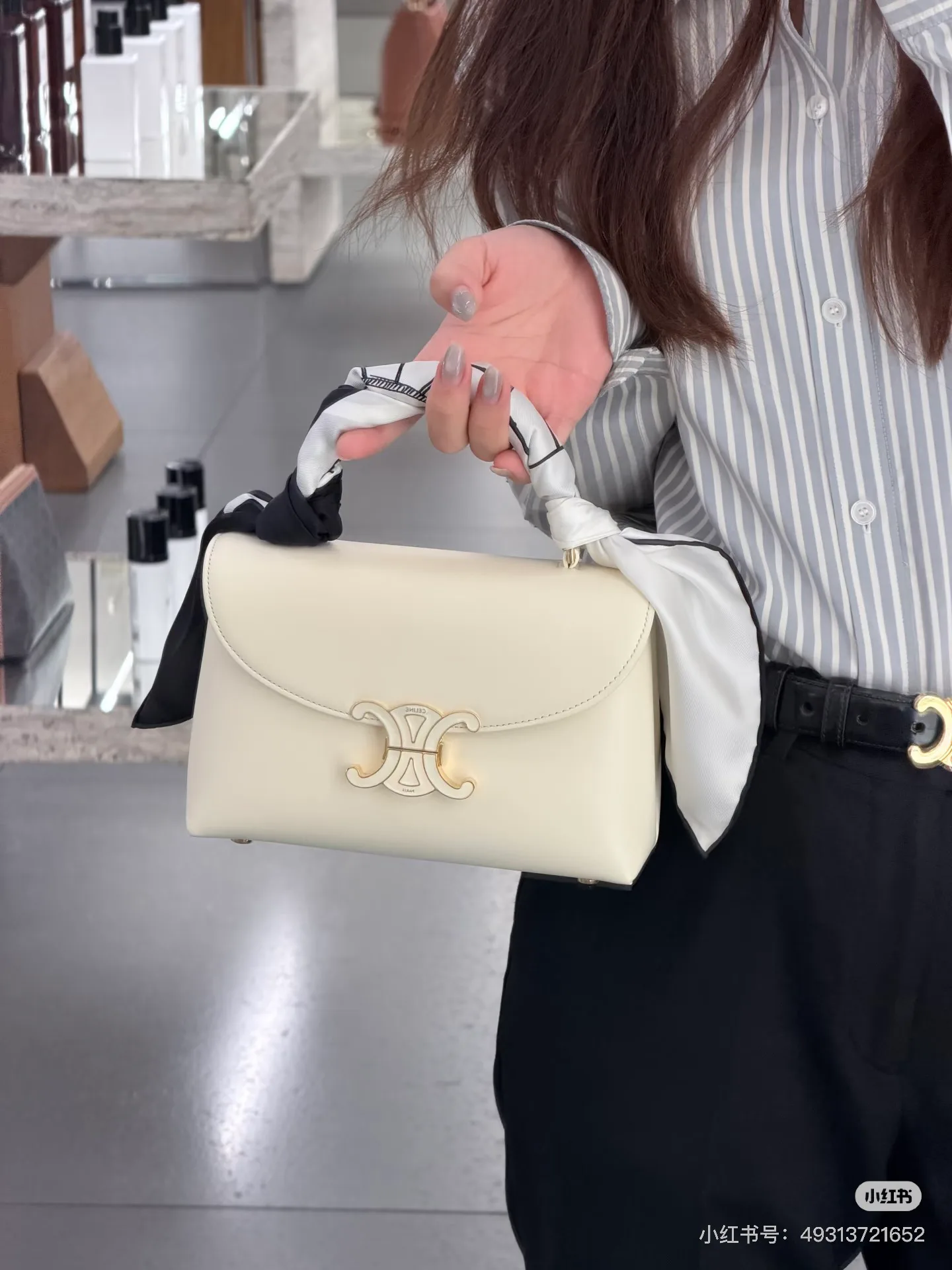Women's Classic Handbags CELINE 18223223