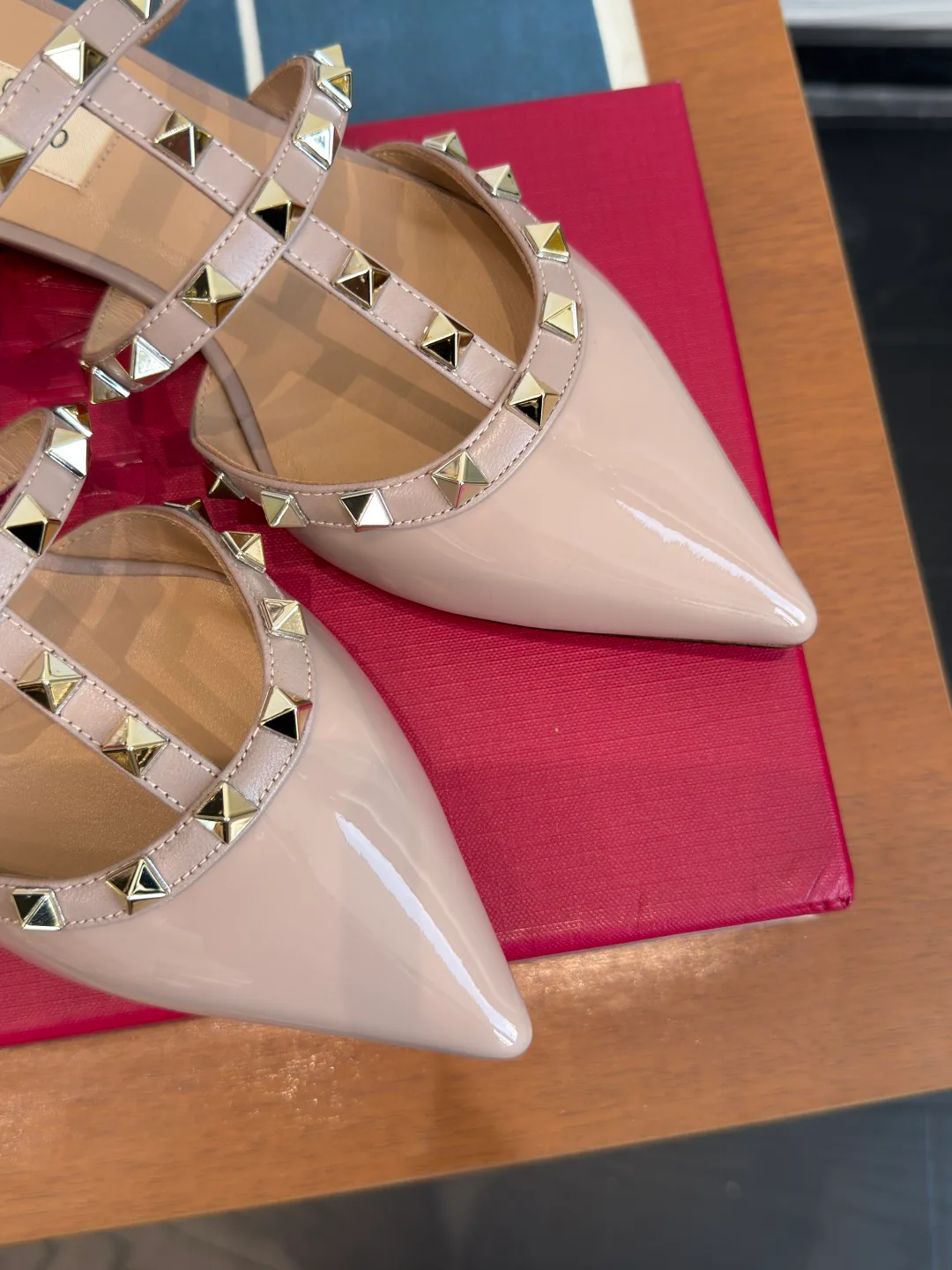 Women's Mules And Clogs VALENTINO 18125383