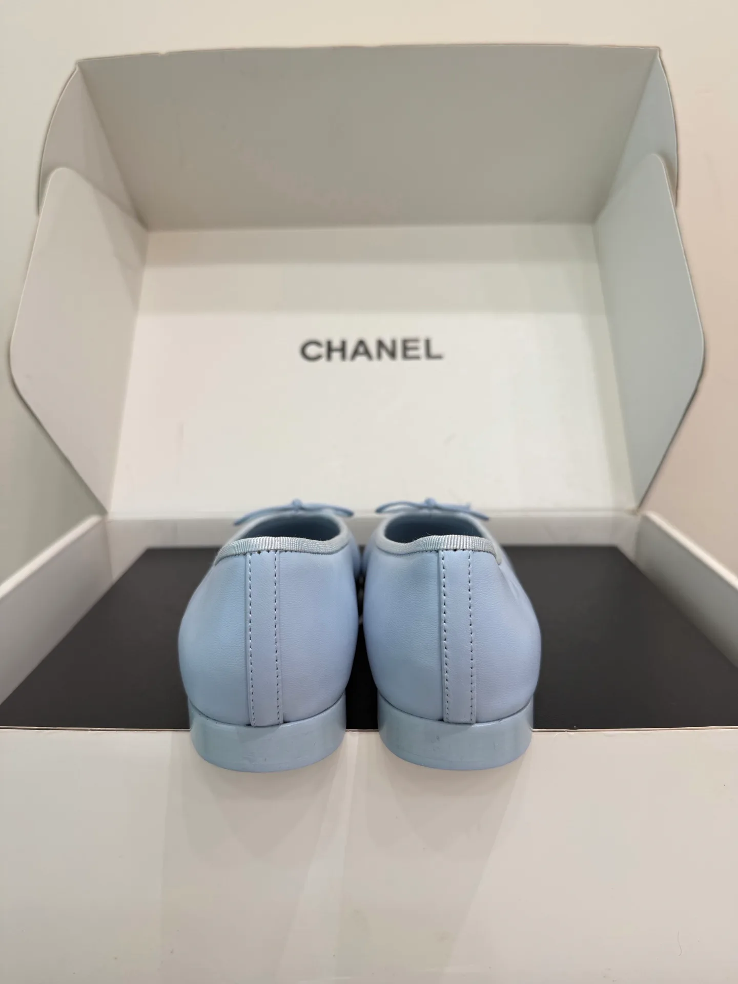 Women's Ballet Flats CHANEL 18080129