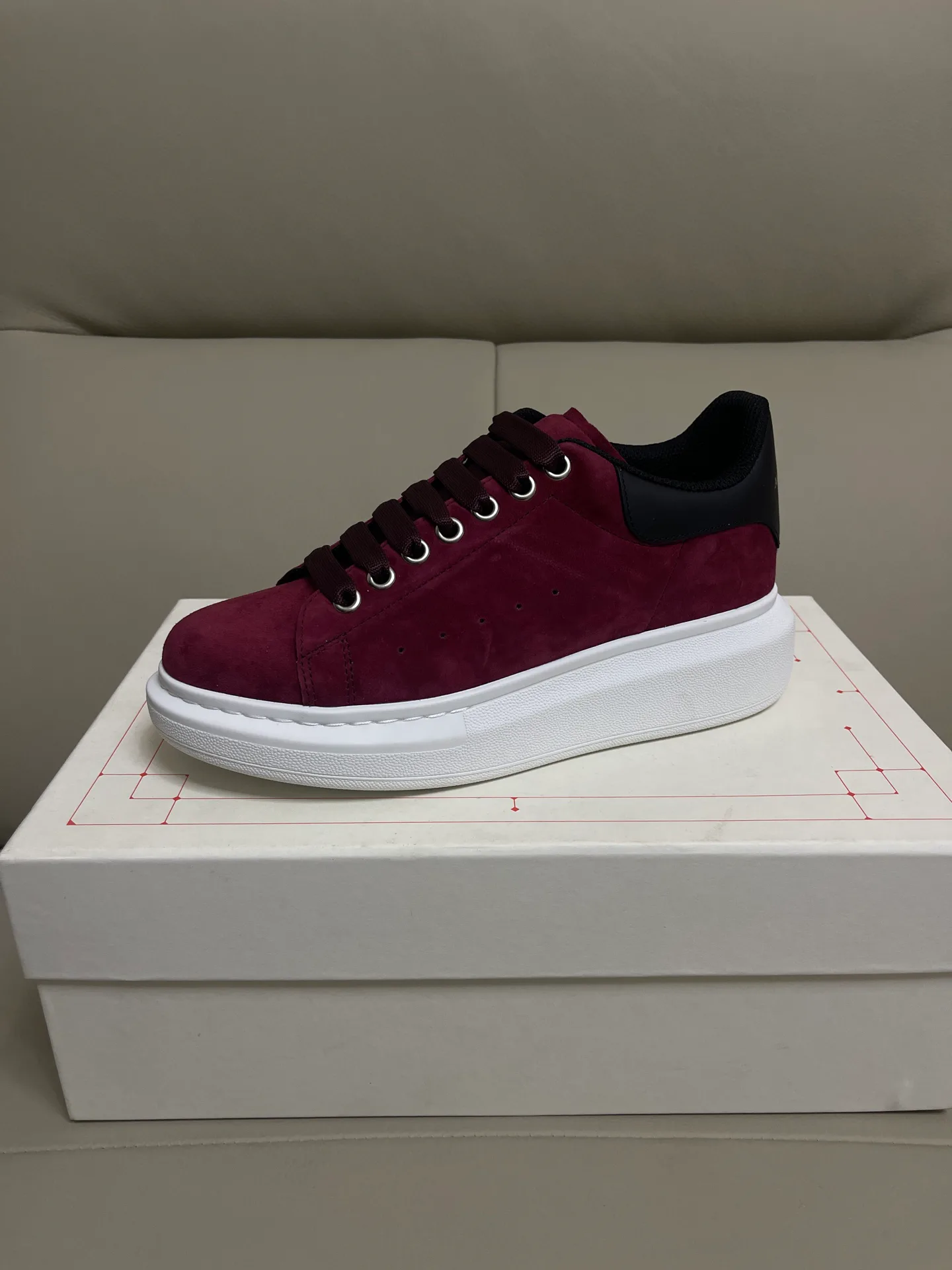 Women's Sneakers ALEXANDER MCQUEEN 18465081