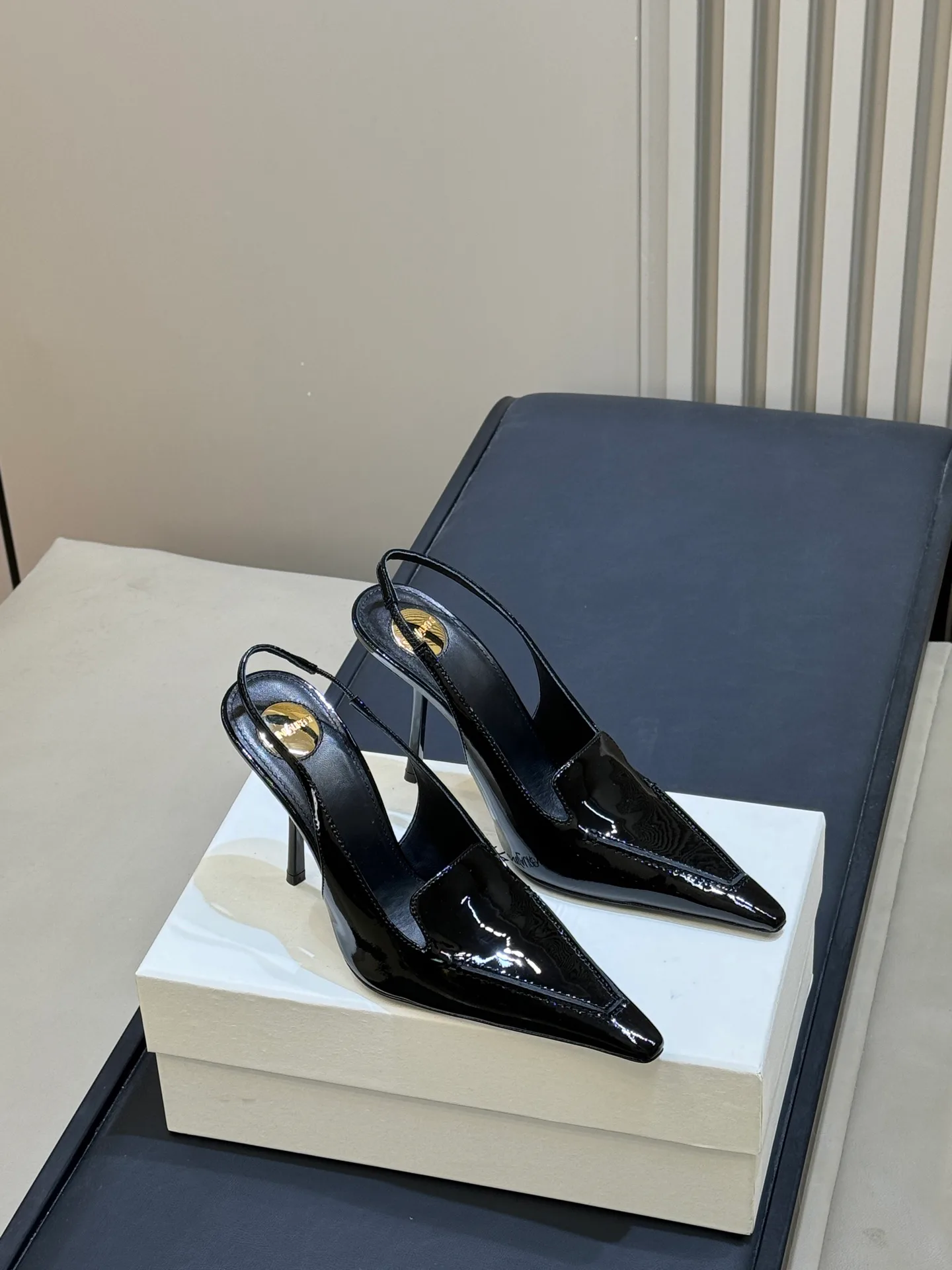 Women's Heels SAINT LAURENT 18073371