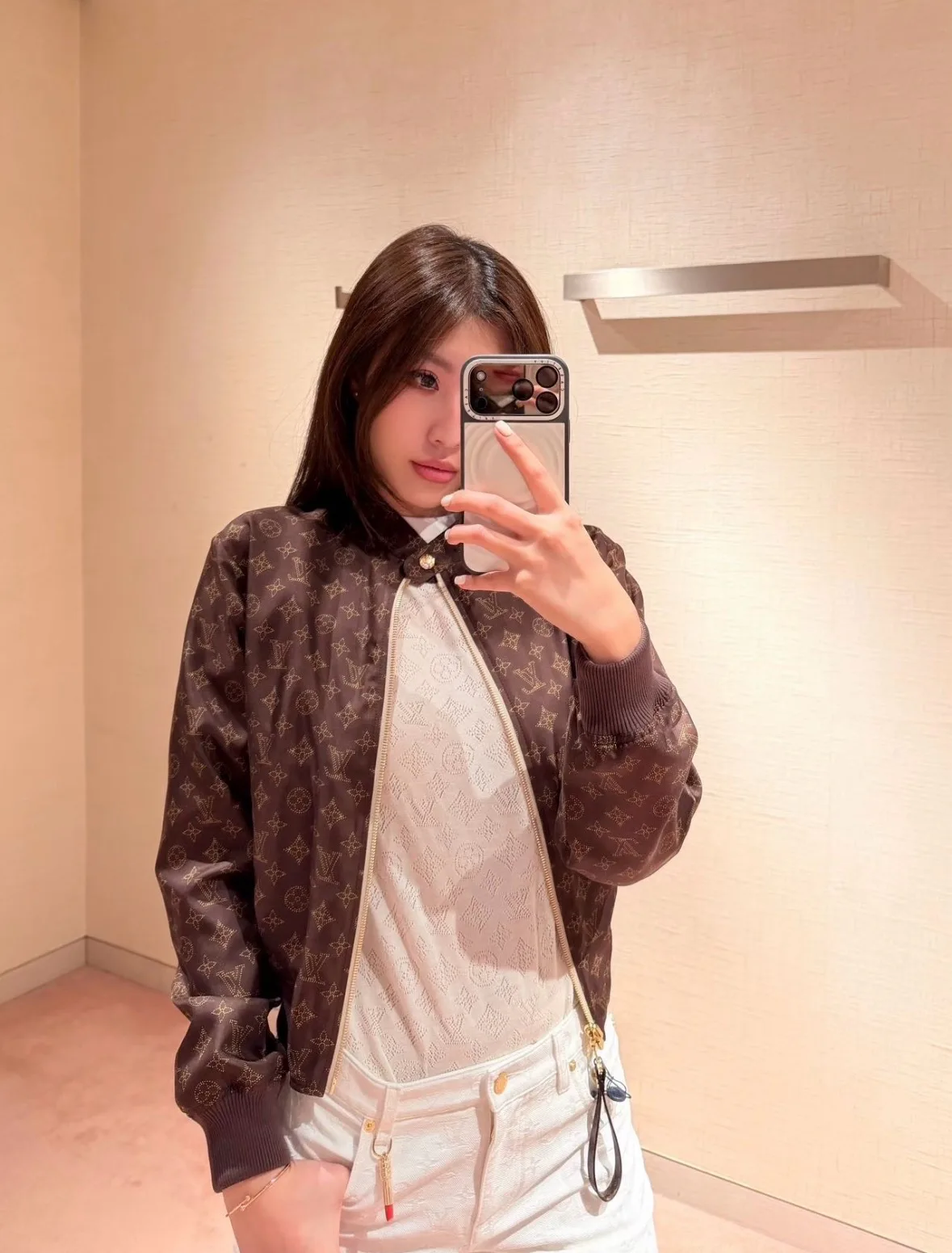Women's Jackets And Down Jackets LOUIS VUITTON 17818654