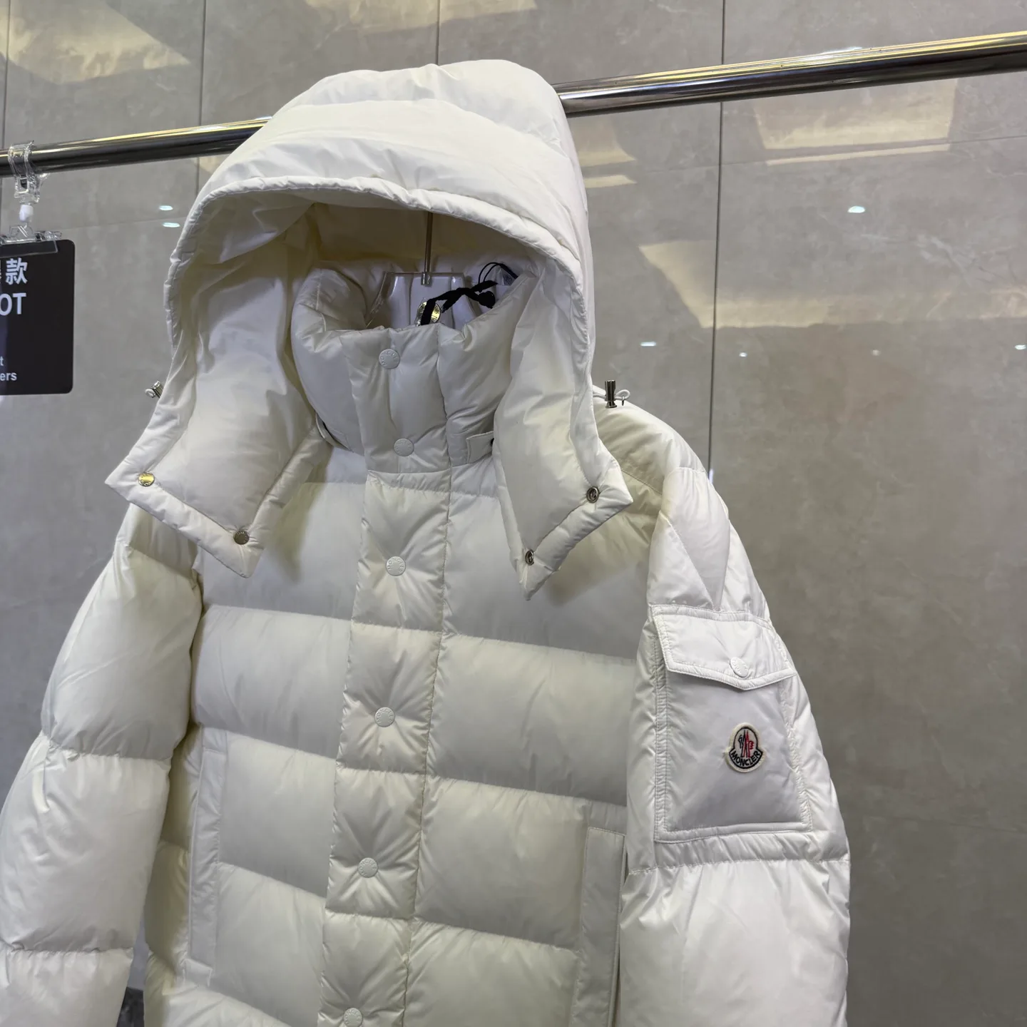 Women's Jackets And Down Jackets MONCLER 17949513