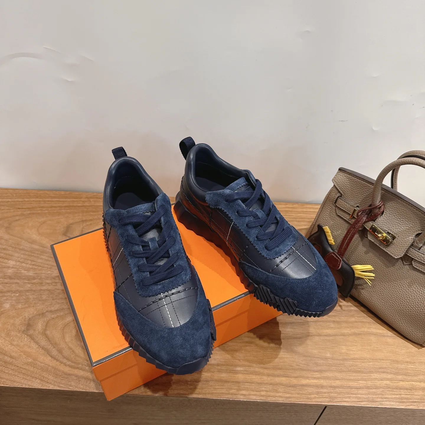 Women's Sneakers HERMES 17414536