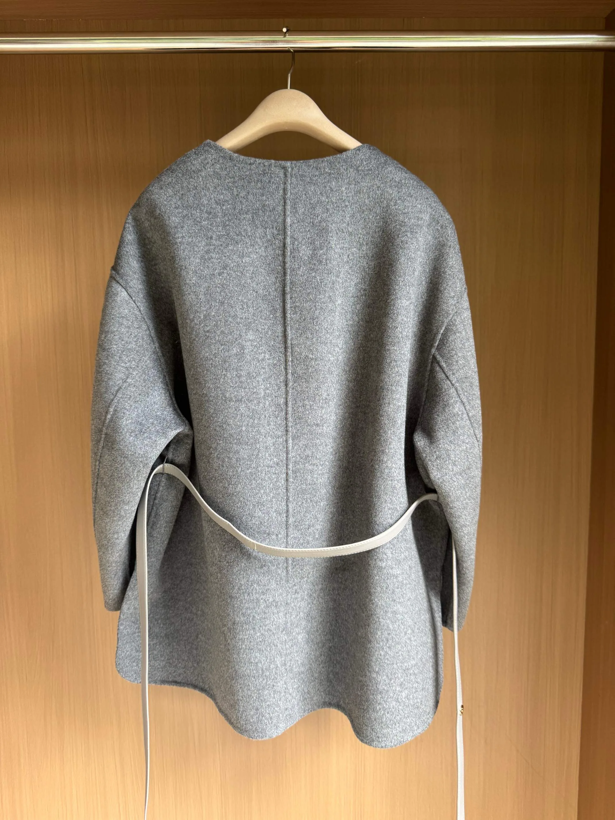 Women's Coats LORO PIANA 17959105