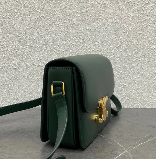 Women's Classic Handbags CELINE 18141587