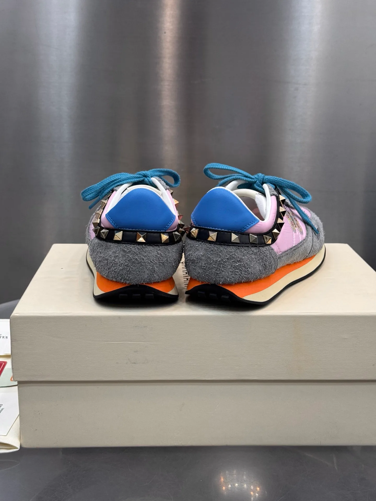 Women's Sneakers VALENTINO 18202514