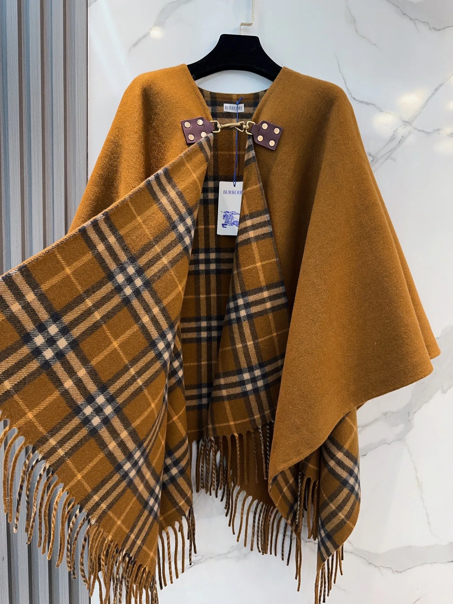 Women's Coats BURBERRY 18401229