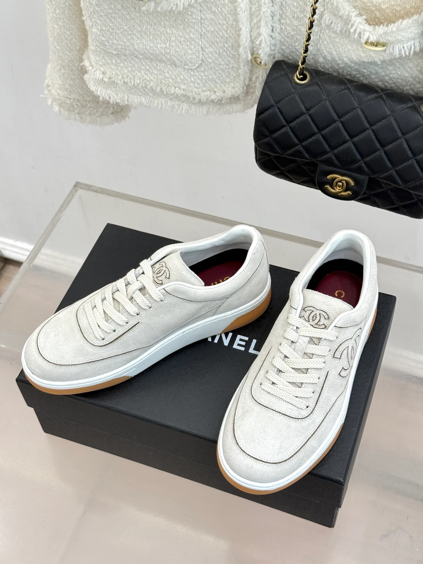 Women's Sneakers CHANEL 18154785