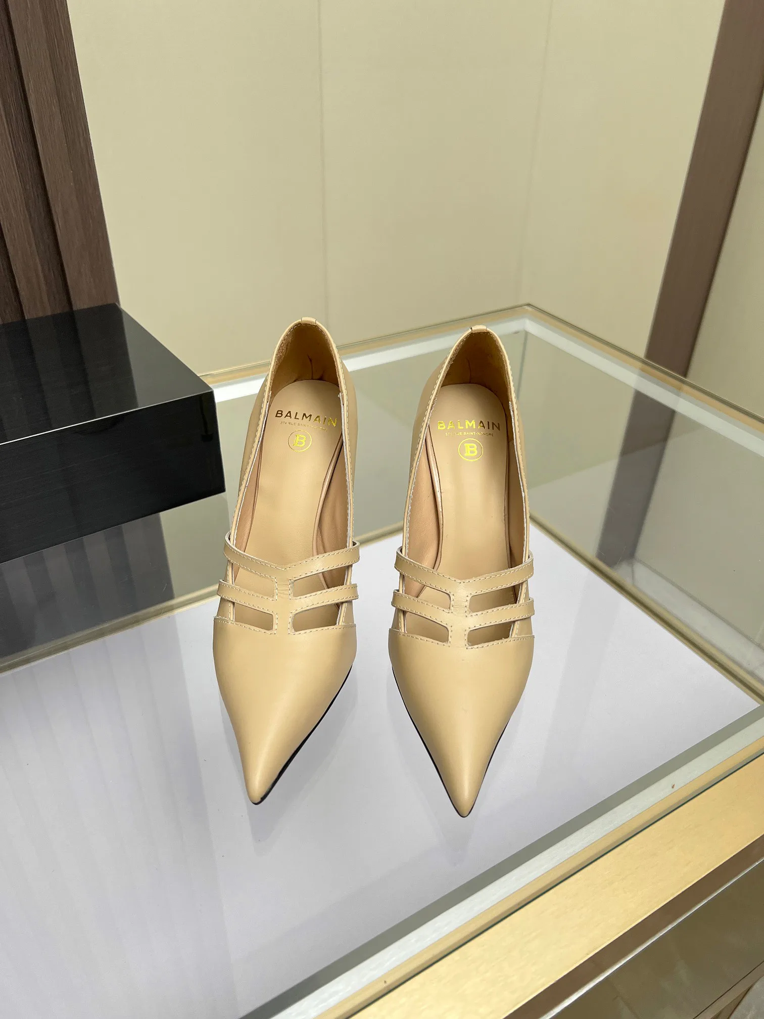 Women's Heels BALMAIN 17911049