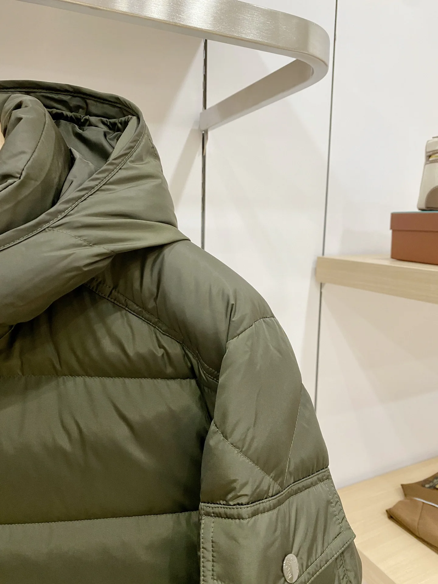 Men's Jackets And Down Jackets MONCLER 18469479