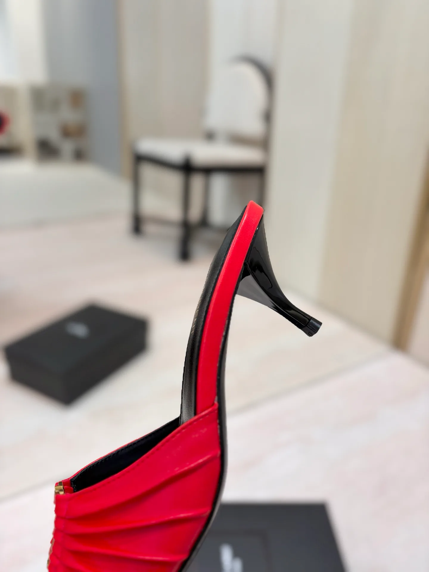 Women's Mules And Clogs SAINT LAURENT 17476038