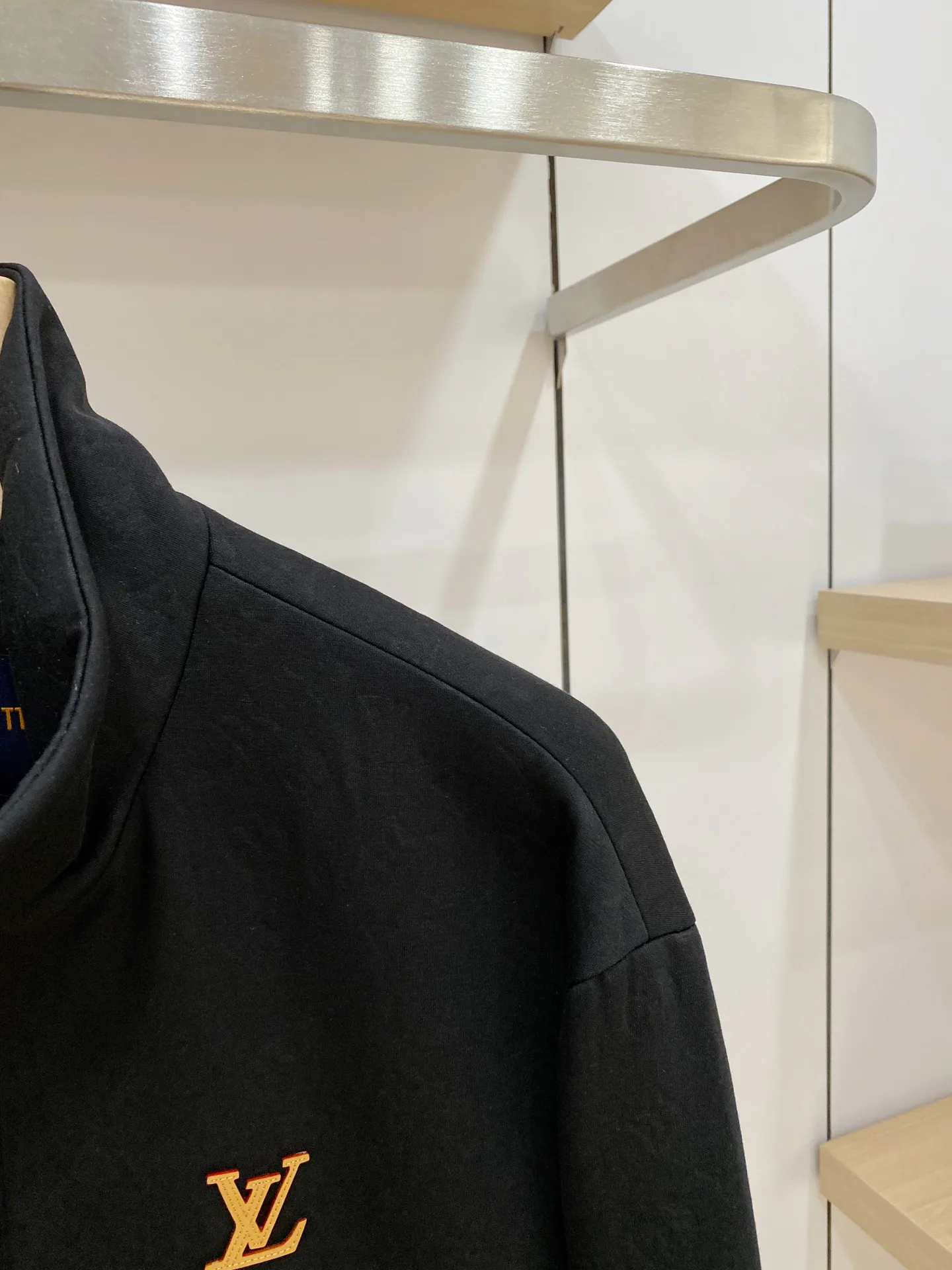 Women's Jackets And Down Jackets LOUIS VUITTON 18178226
