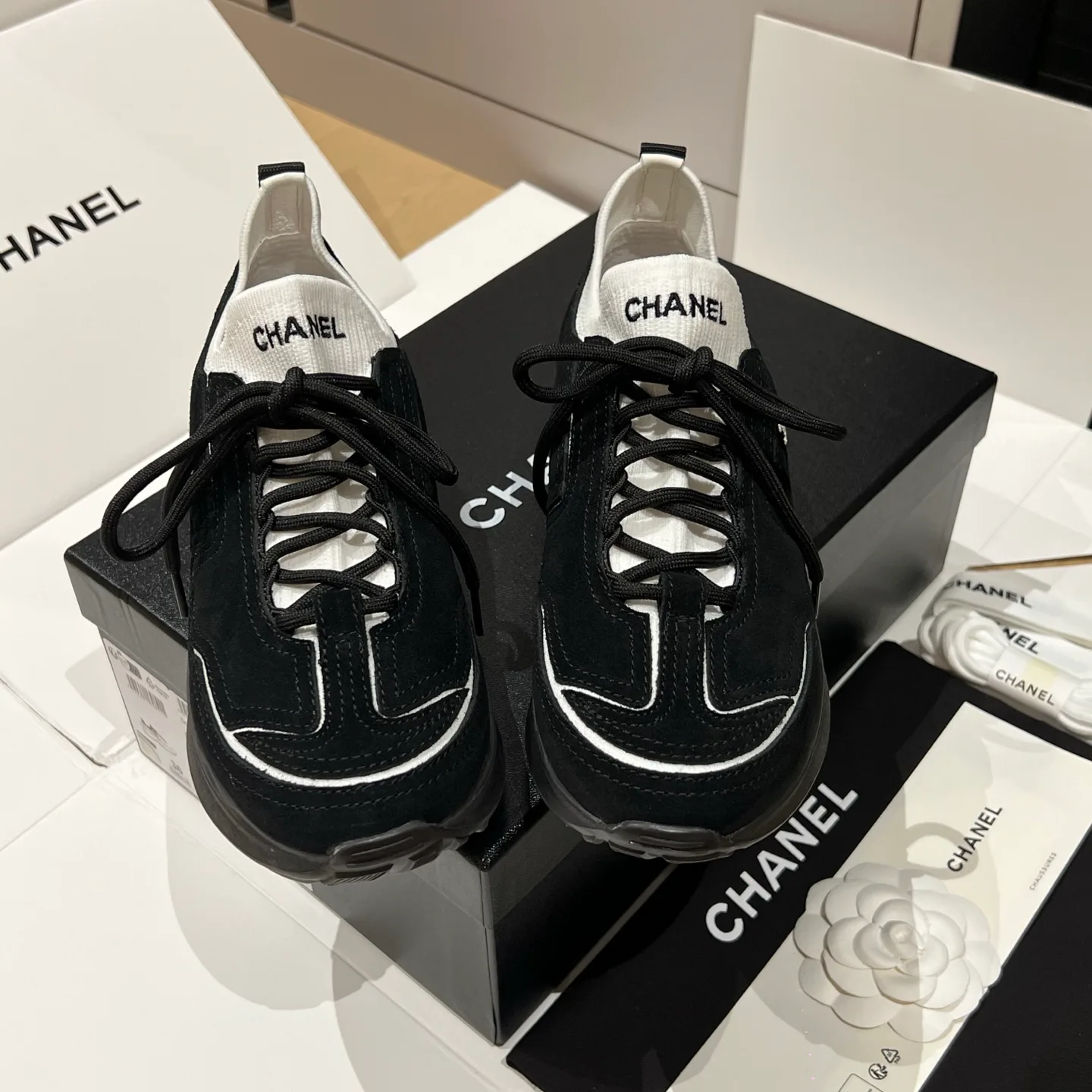 Women's Sneakers CHANEL 17733659