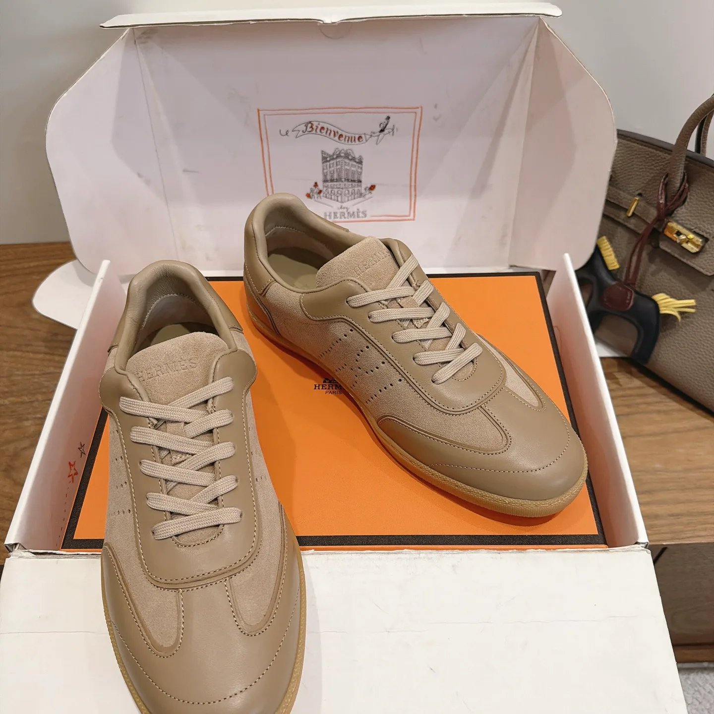 Women's Sneakers HERMES 18230936