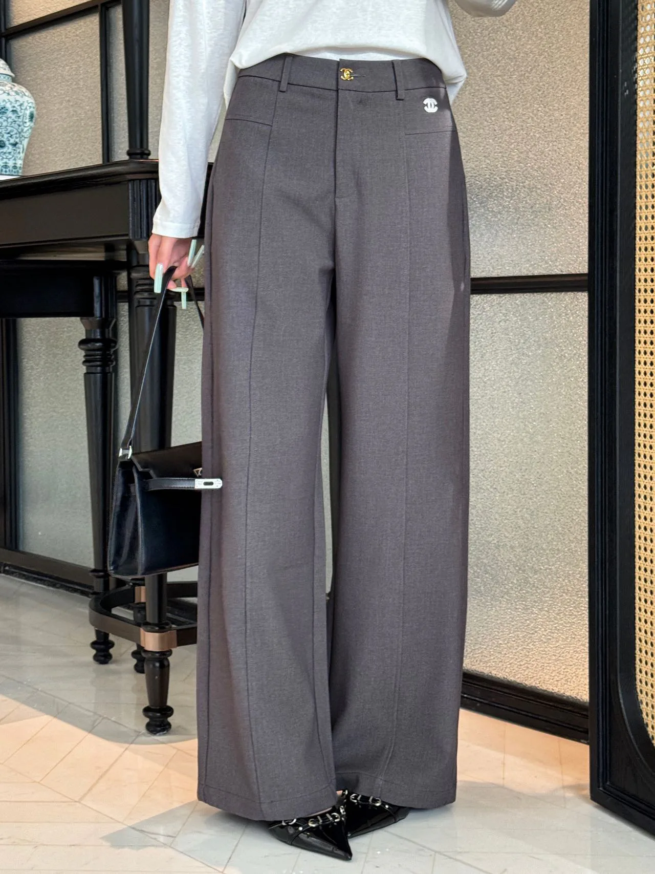 Women's Trousers CHANEL 18348251