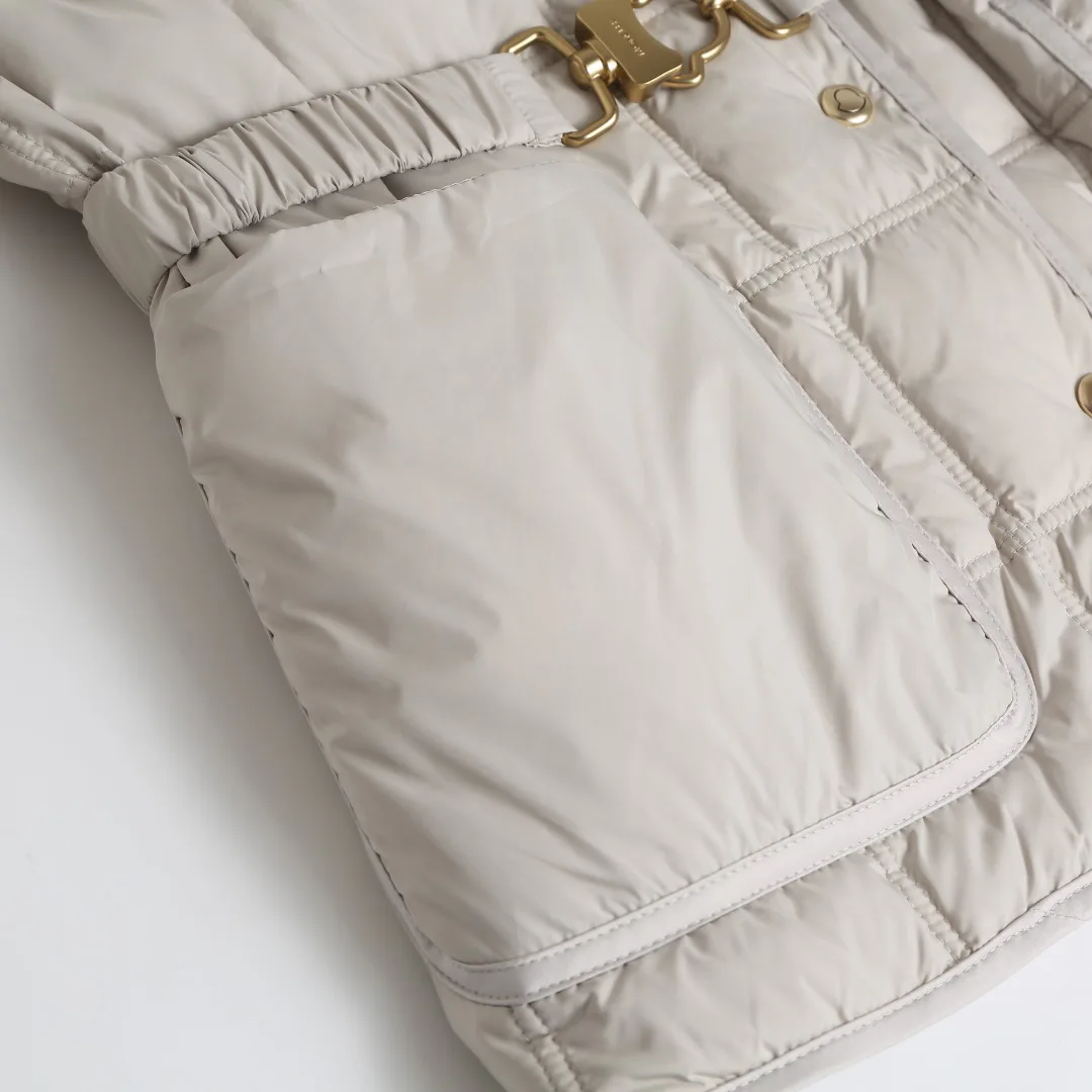 Women's Jackets And Down Jackets MONCLER 17883648