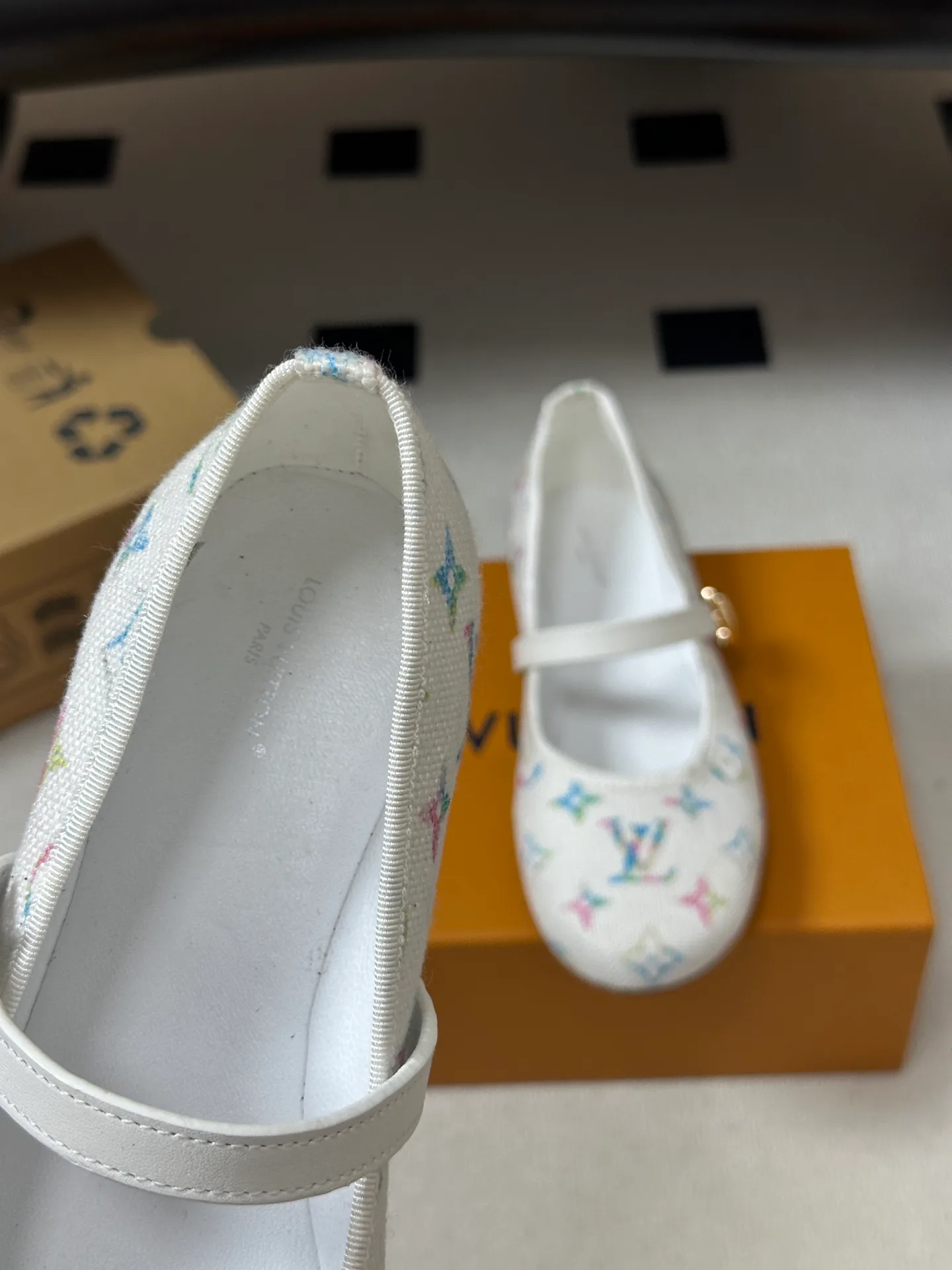 Women's Ballet Flats LOUIS VUITTON 18340931