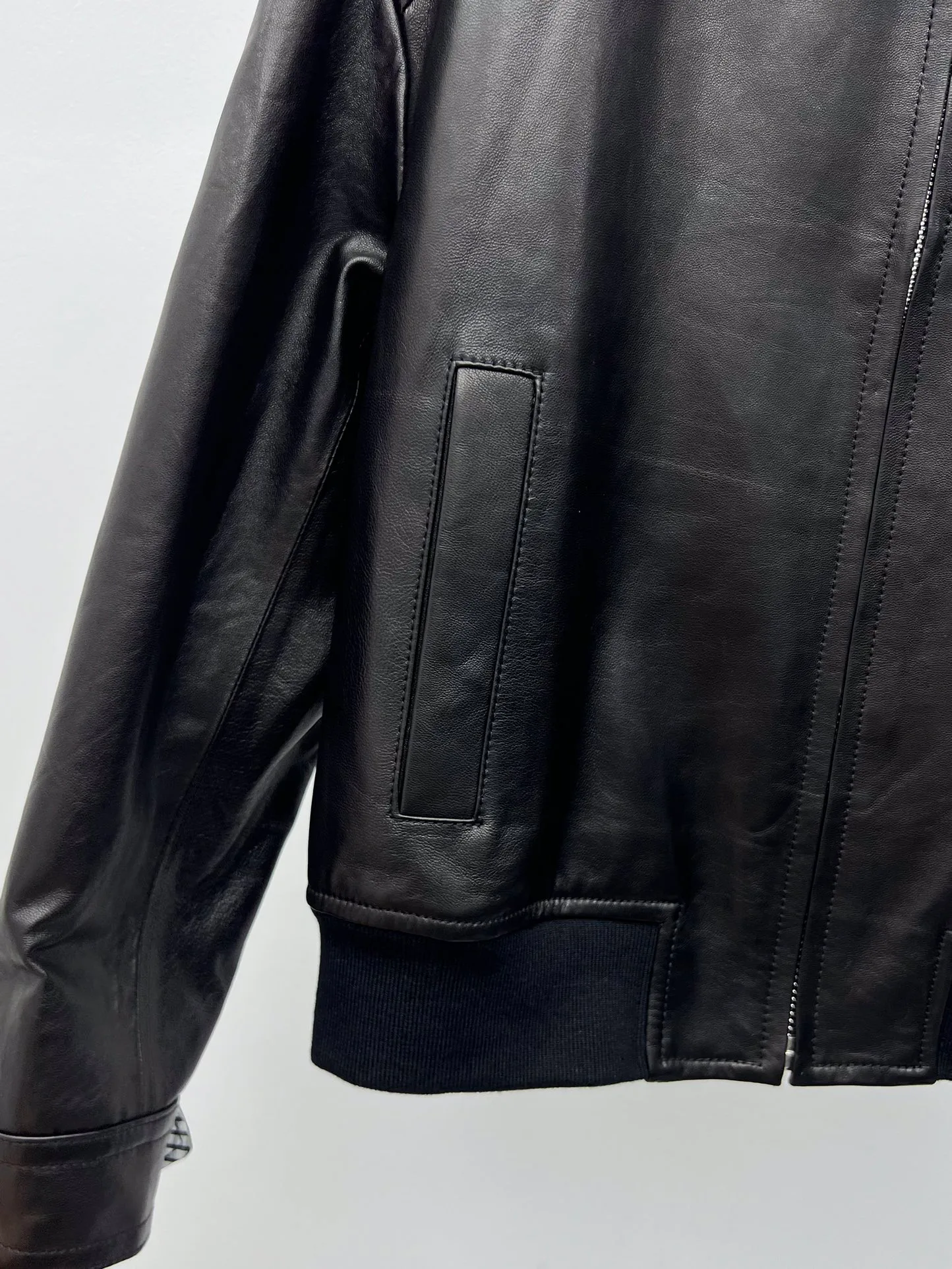 Women's Leather Jackets And Sheepskin Coats BOTTEGA VENETA 17719120