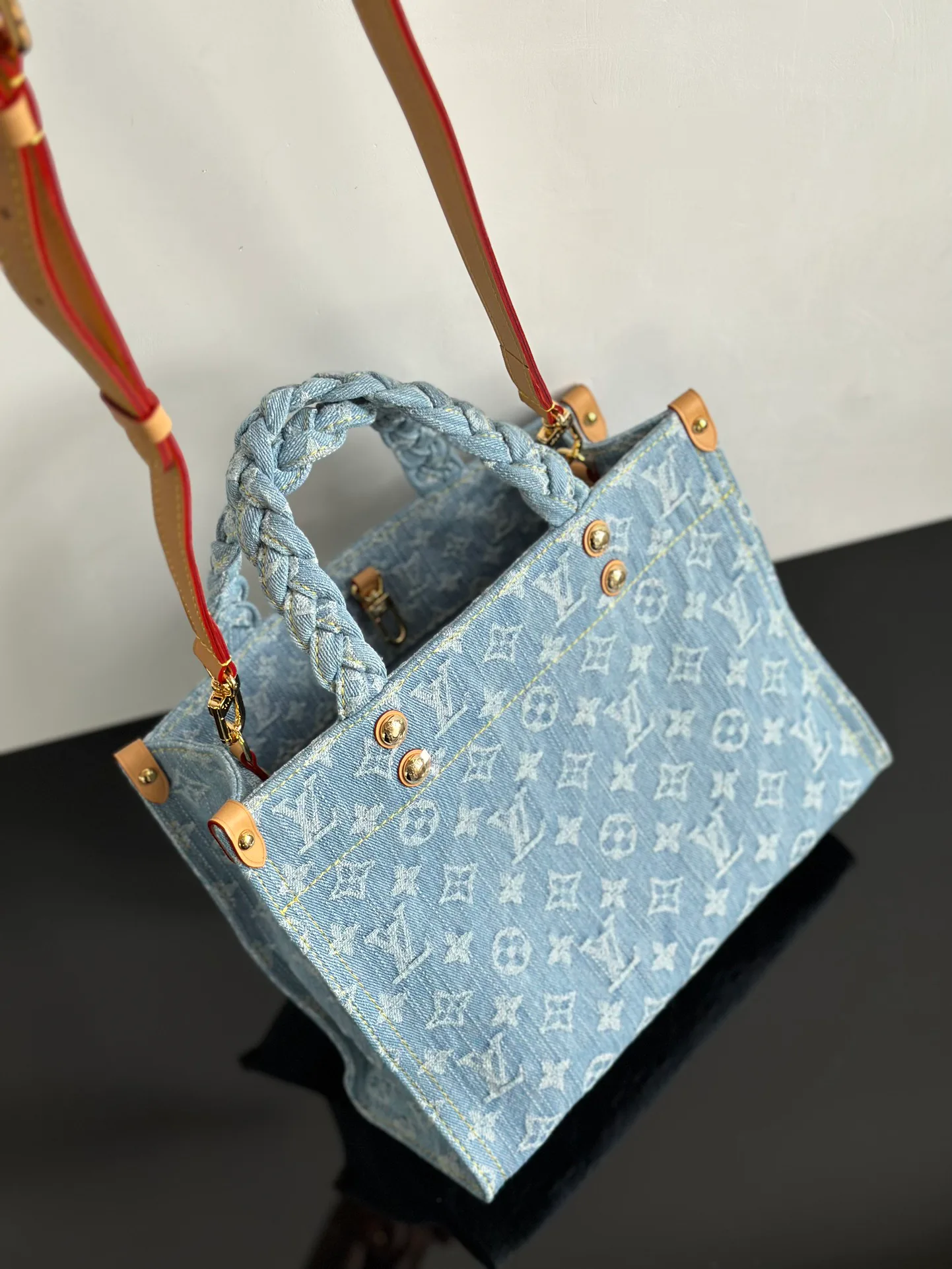 Women's Classic Handbags LOUIS VUITTON 18376500