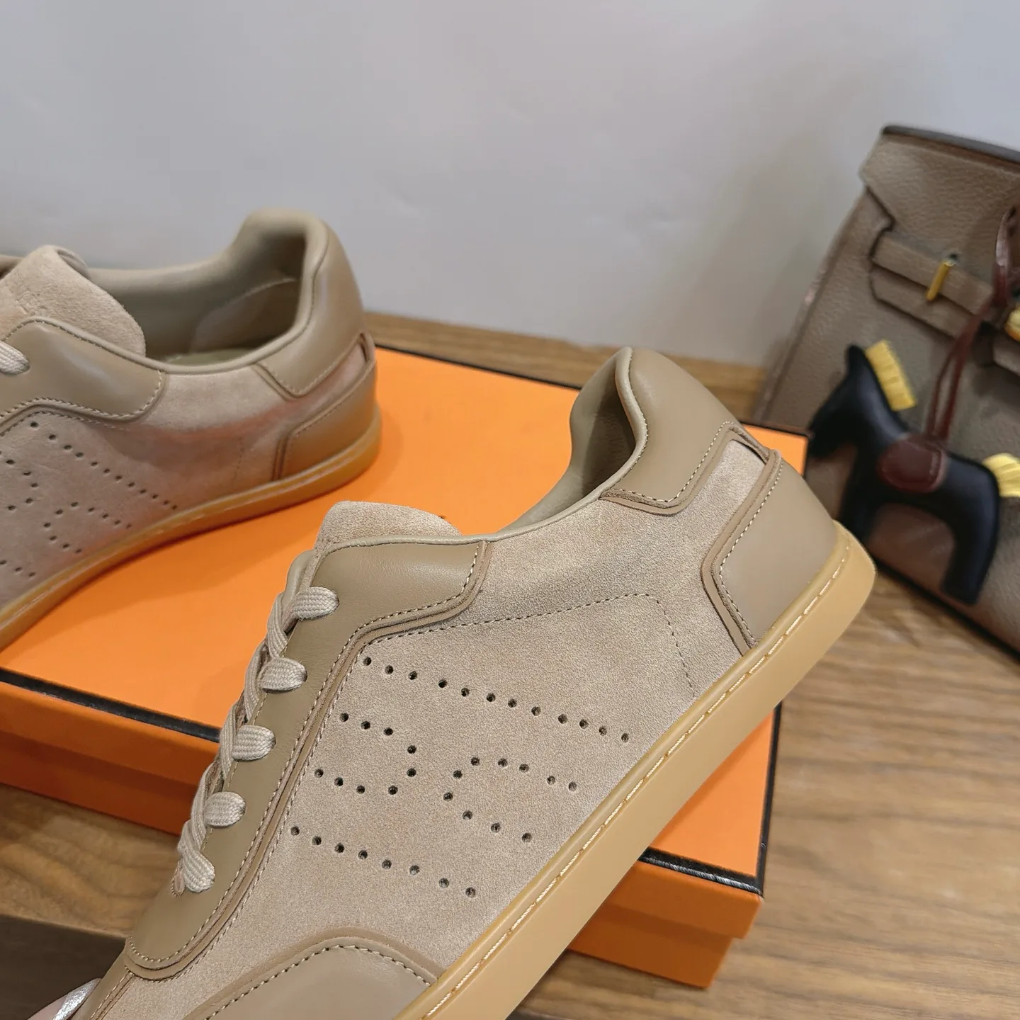 Women's Sneakers HERMES 18230936