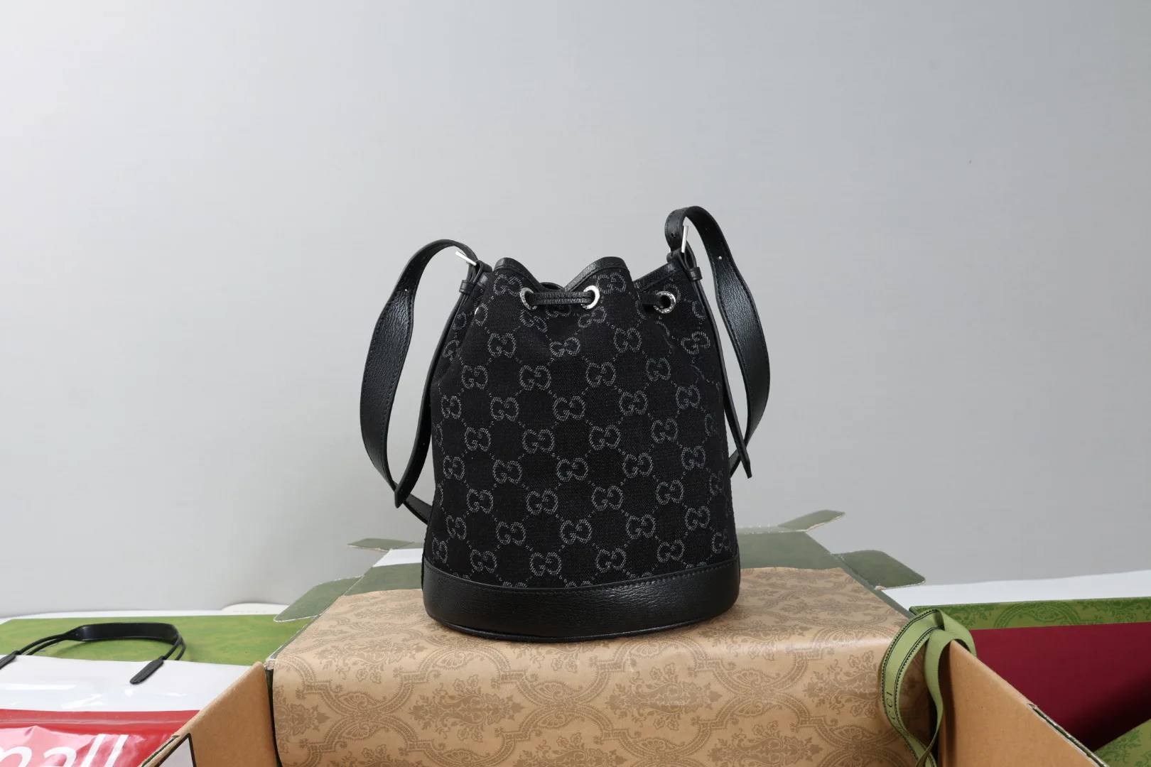Women's Classic Handbags GUCCI 18065455