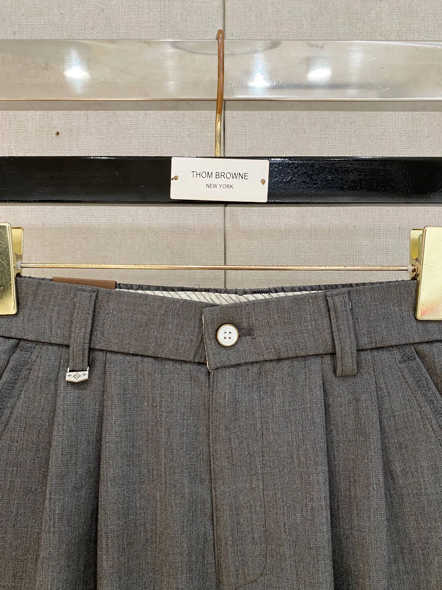 Men's Shorts LOUIS VUITTON 18296350