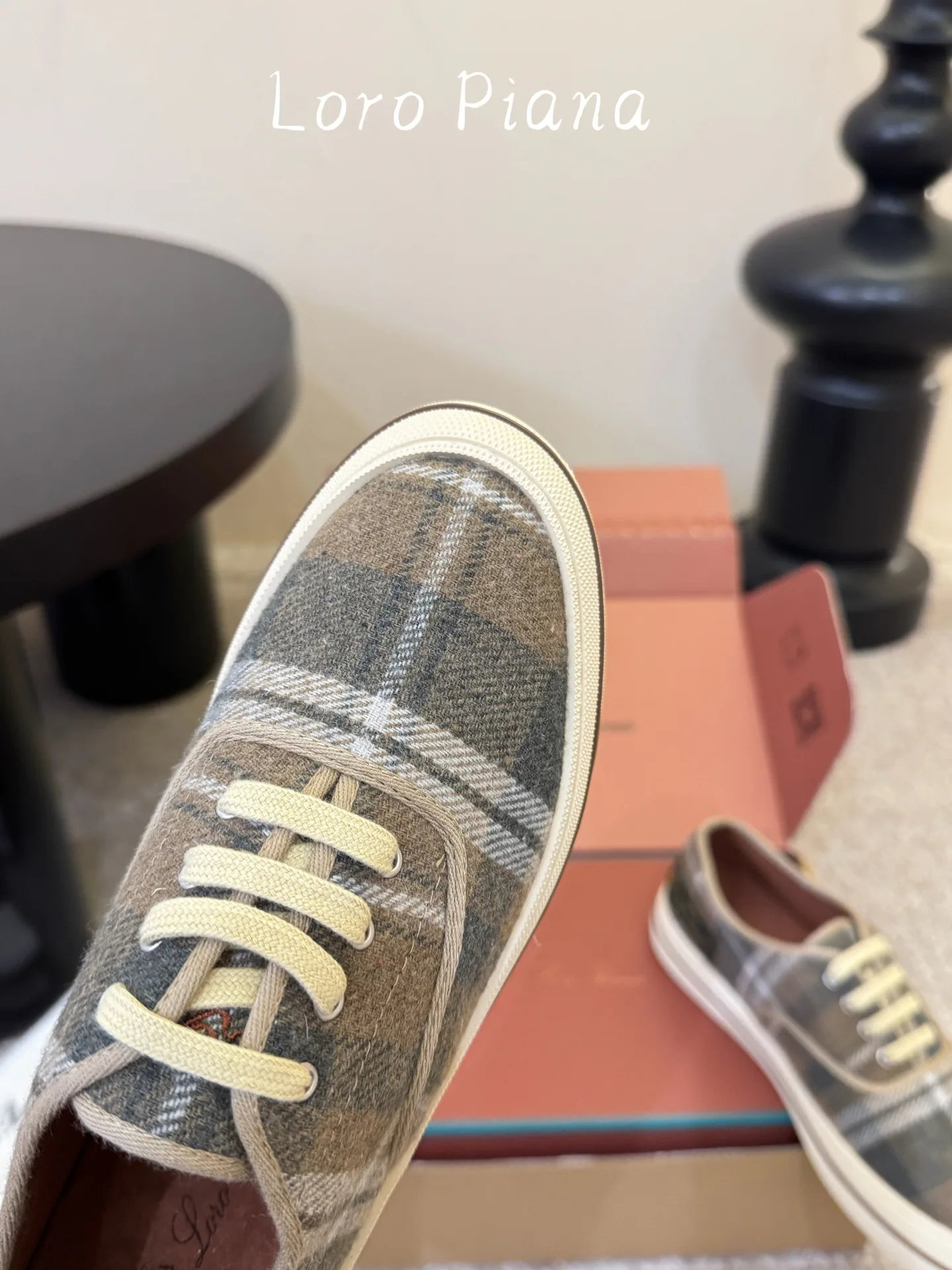 Women's Sneakers LORO PIANA 18241380