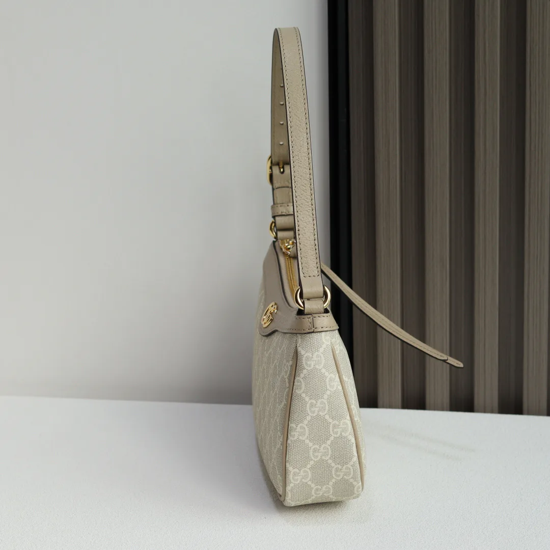 Women's Classic Handbags GUCCI 17947786