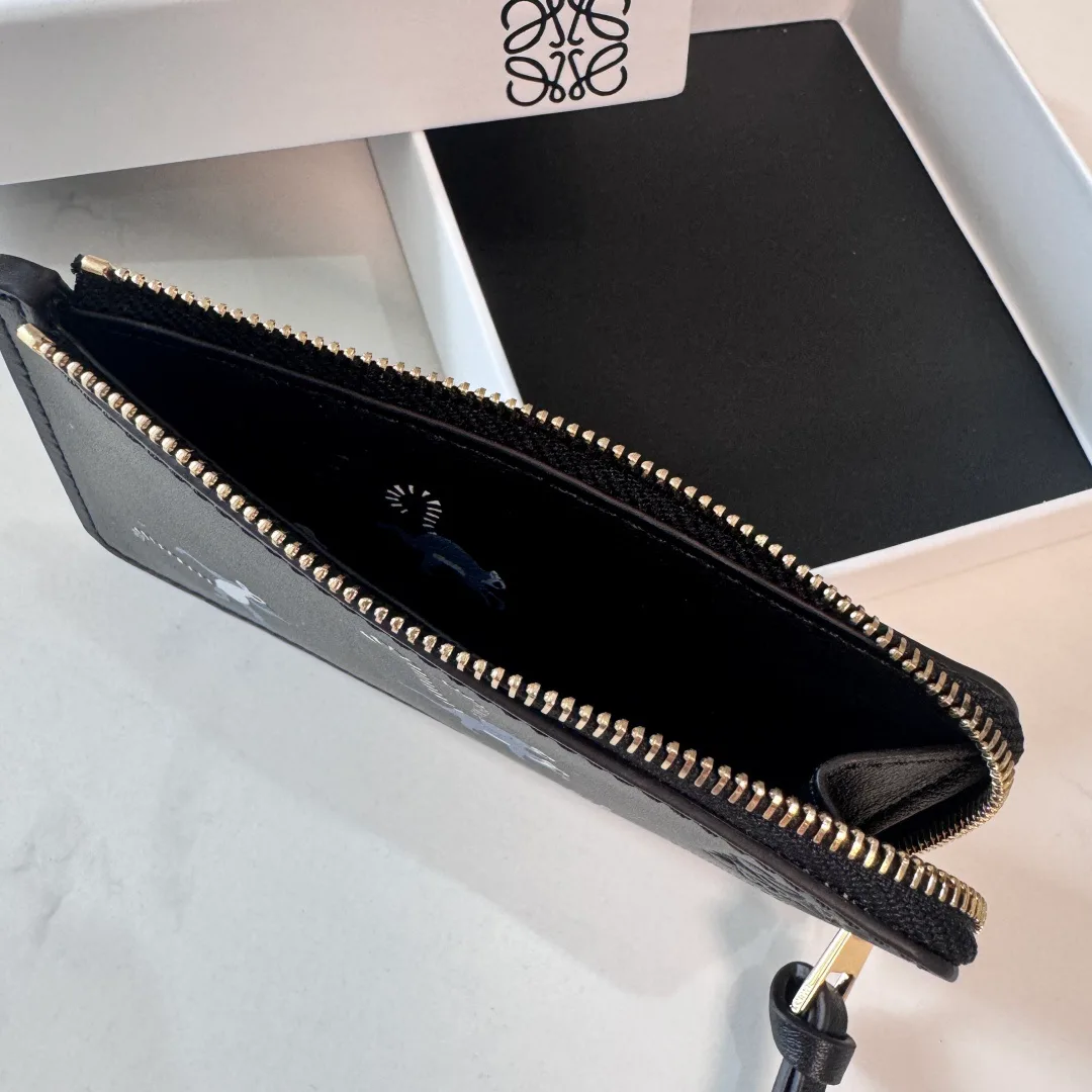 Women's Clutches LOEWE 17678680