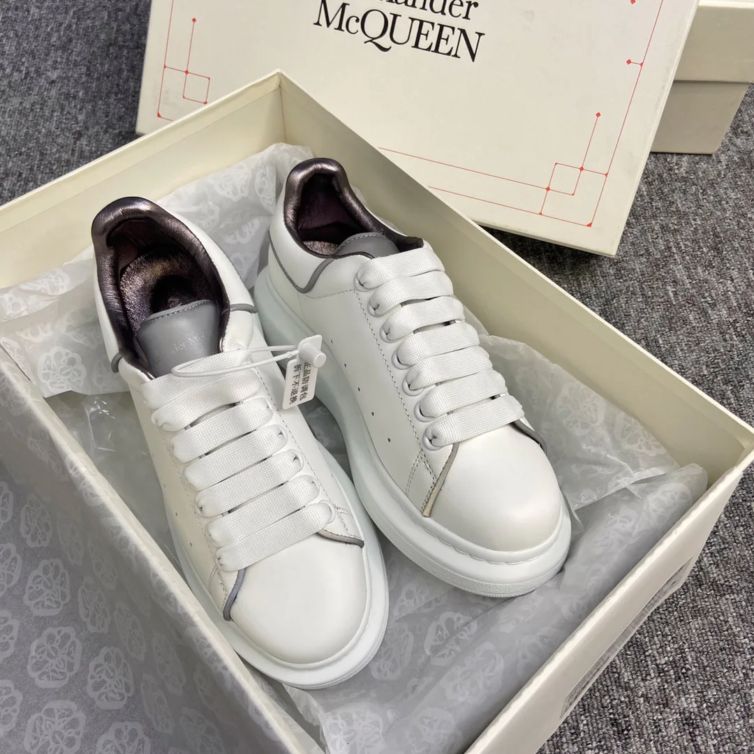 Women's Sneakers ALEXANDER MCQUEEN 17963424